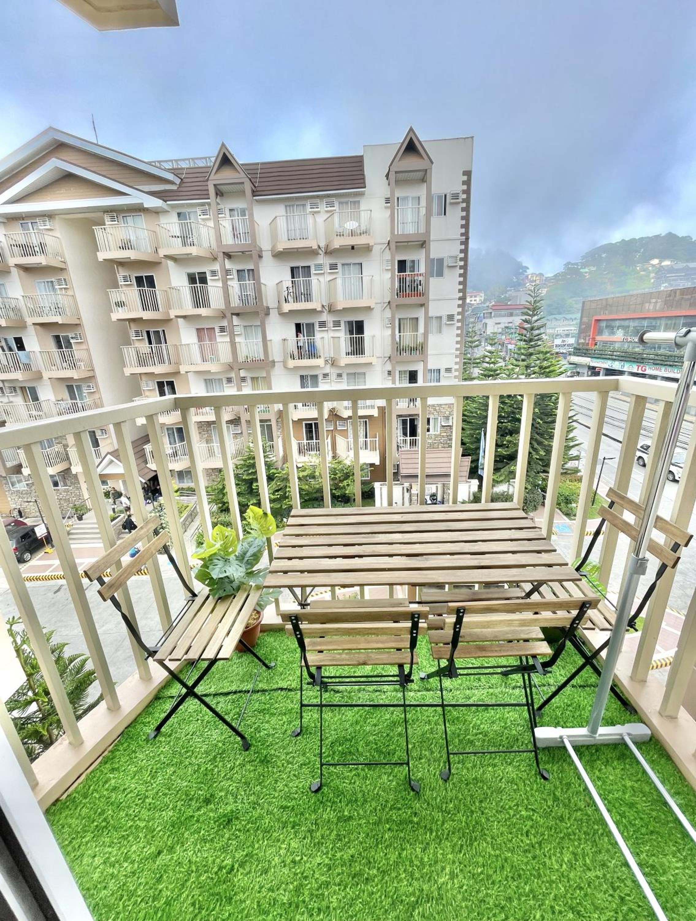 Sunrise Facing Condo in Baguio