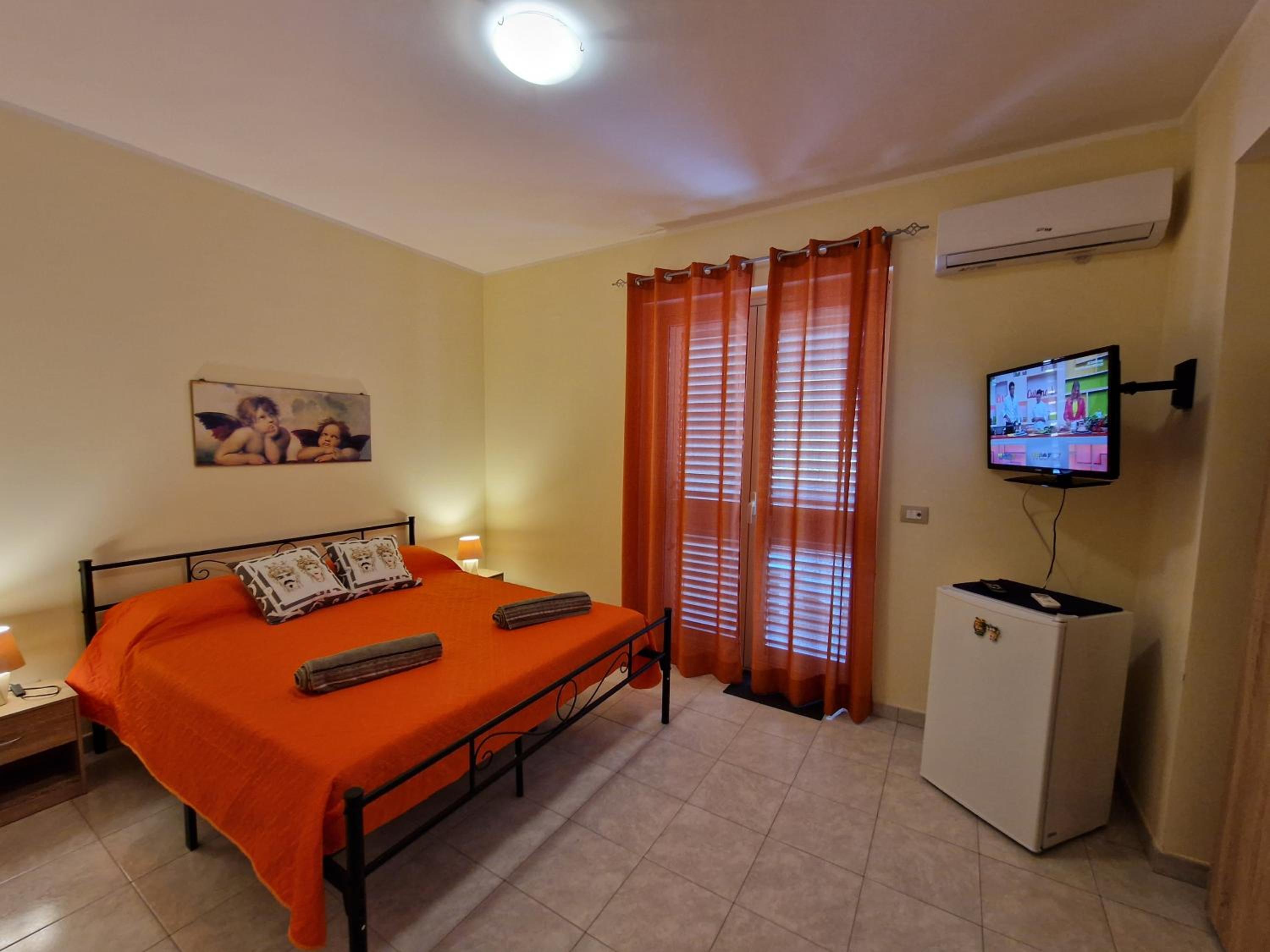Sicily guests room 2 photo 5