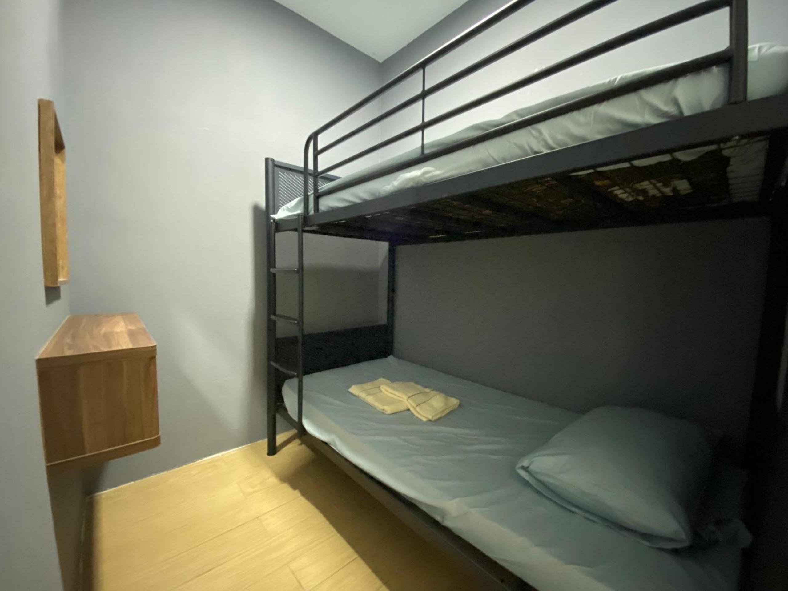 Manhattan Suite ITCC by 8Avenue view 5