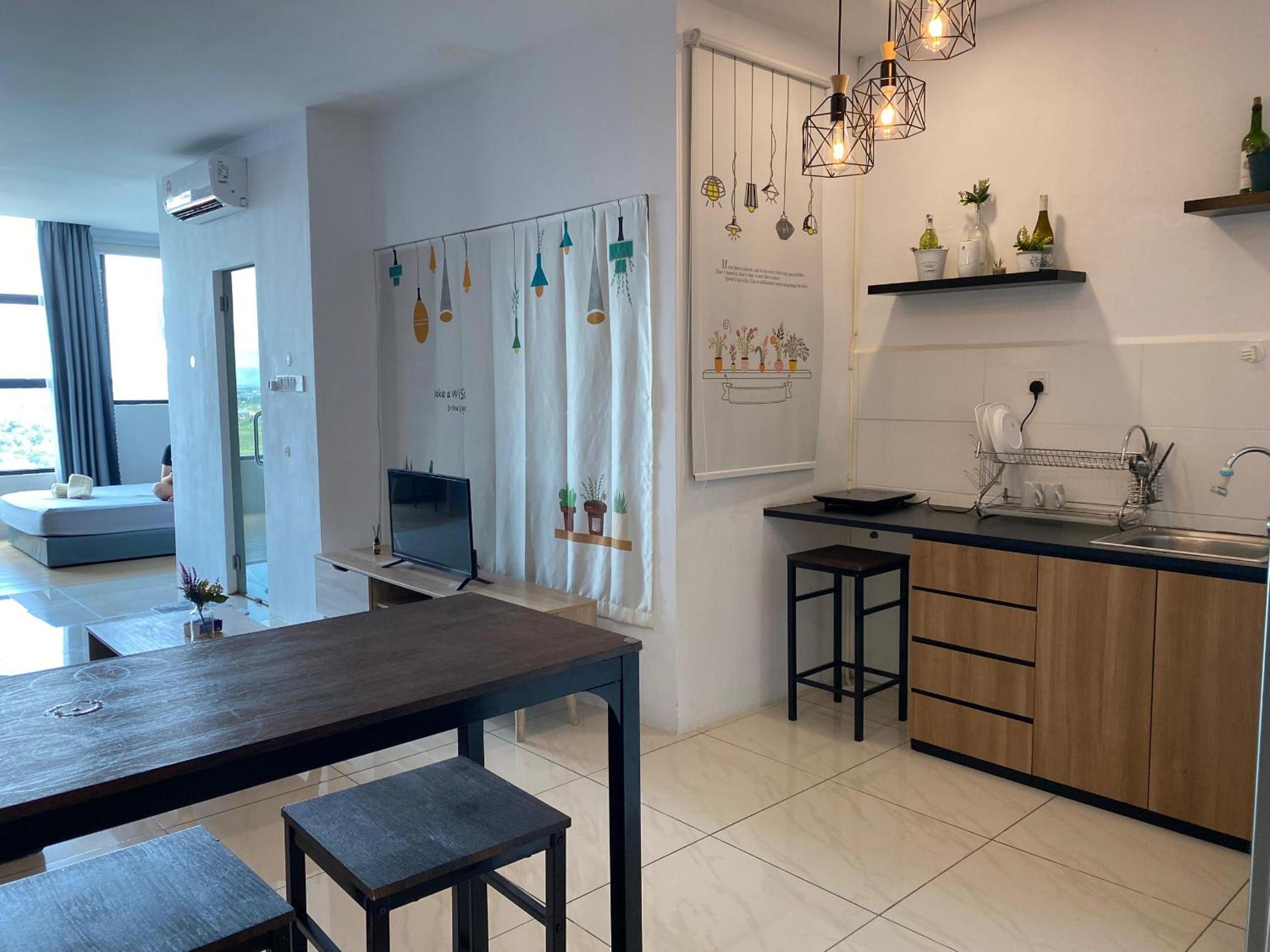 Manhattan Suite ITCC by 8Avenue view 4