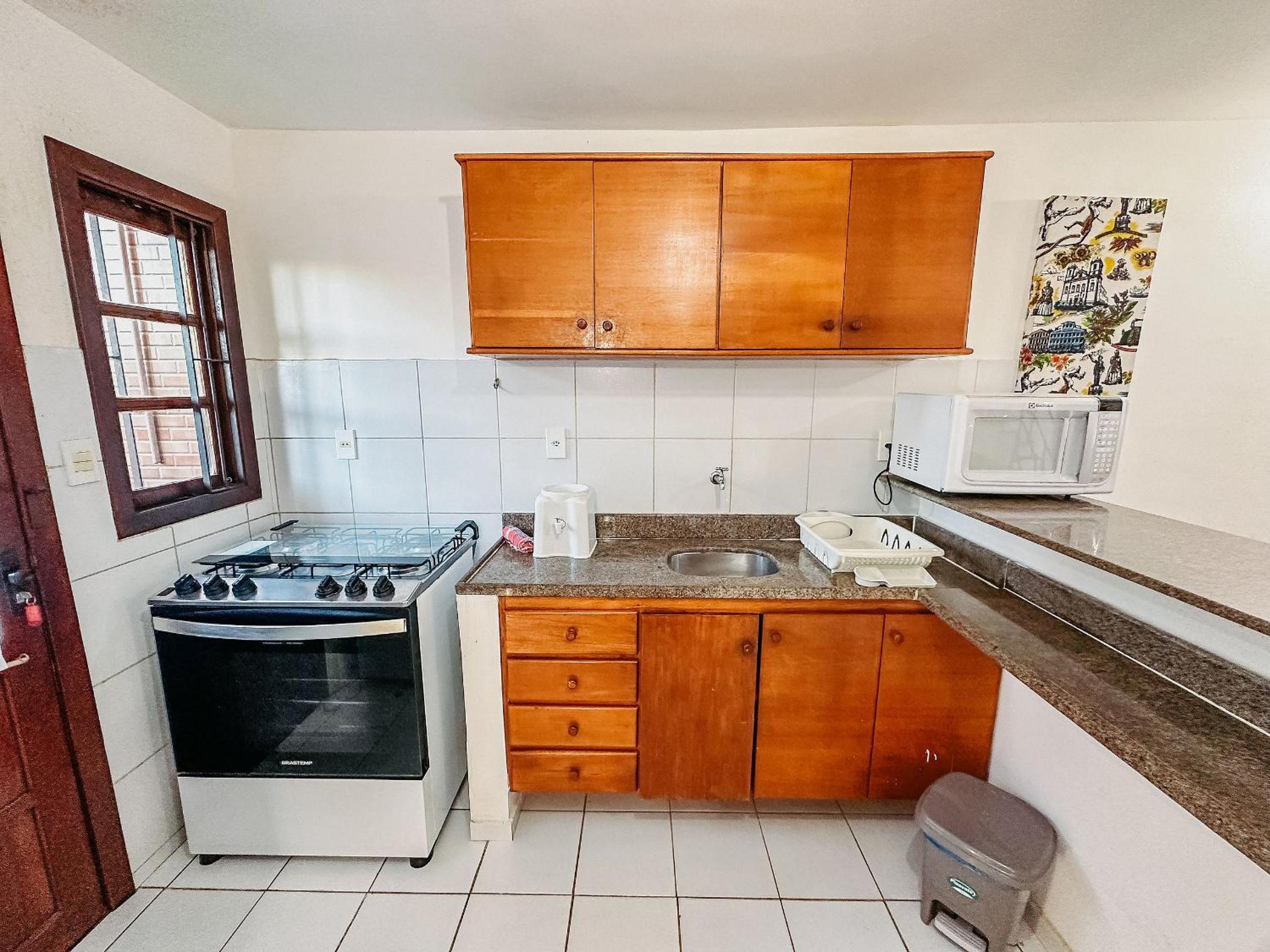 Casas no Residencial Mont Sinai com 2 ou 3 suítes (todas com ar), internet privativa 300MBPS a aproximadamento 250m da Praia de Taperapuã, condomínio com p
