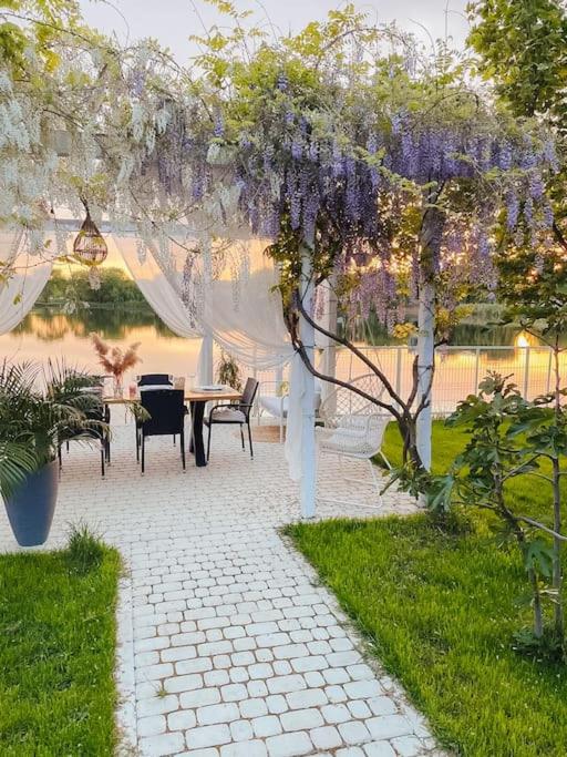 Therme - Corbeanca by The Lake Luxury Villa view 2