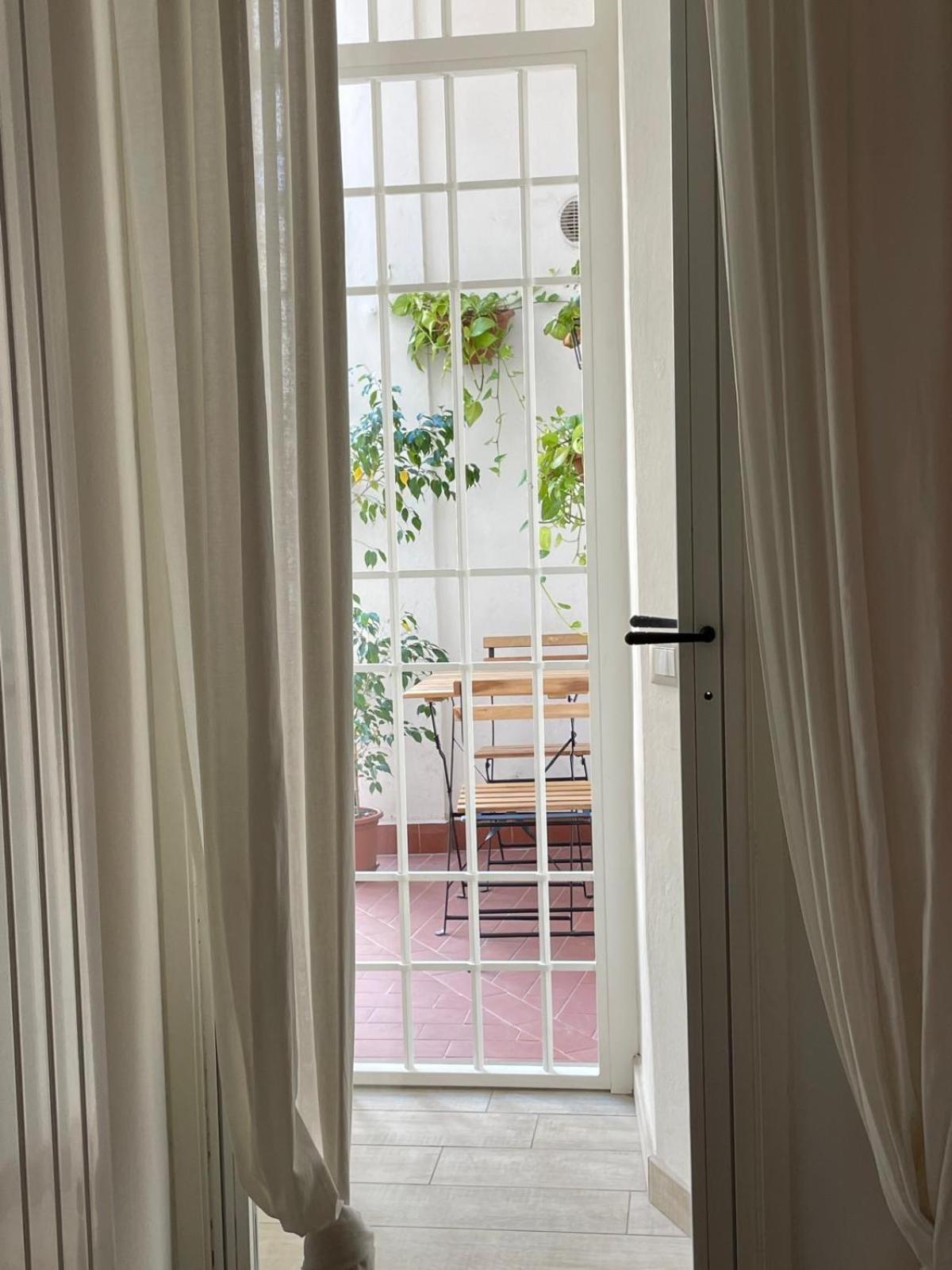 San Frediano Apartment - Ampio Appartamento Deluxe per 10 Ospiti nel Cuore di Firenze