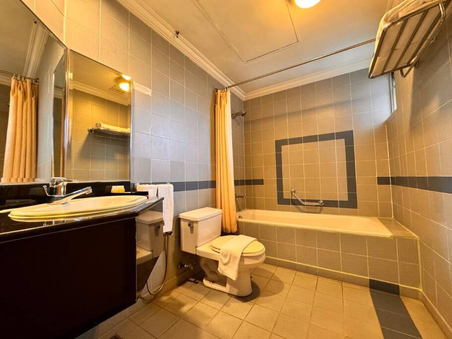 8Min Jalan Alor Pavillion Petaling St 3B3B 1-6Pax