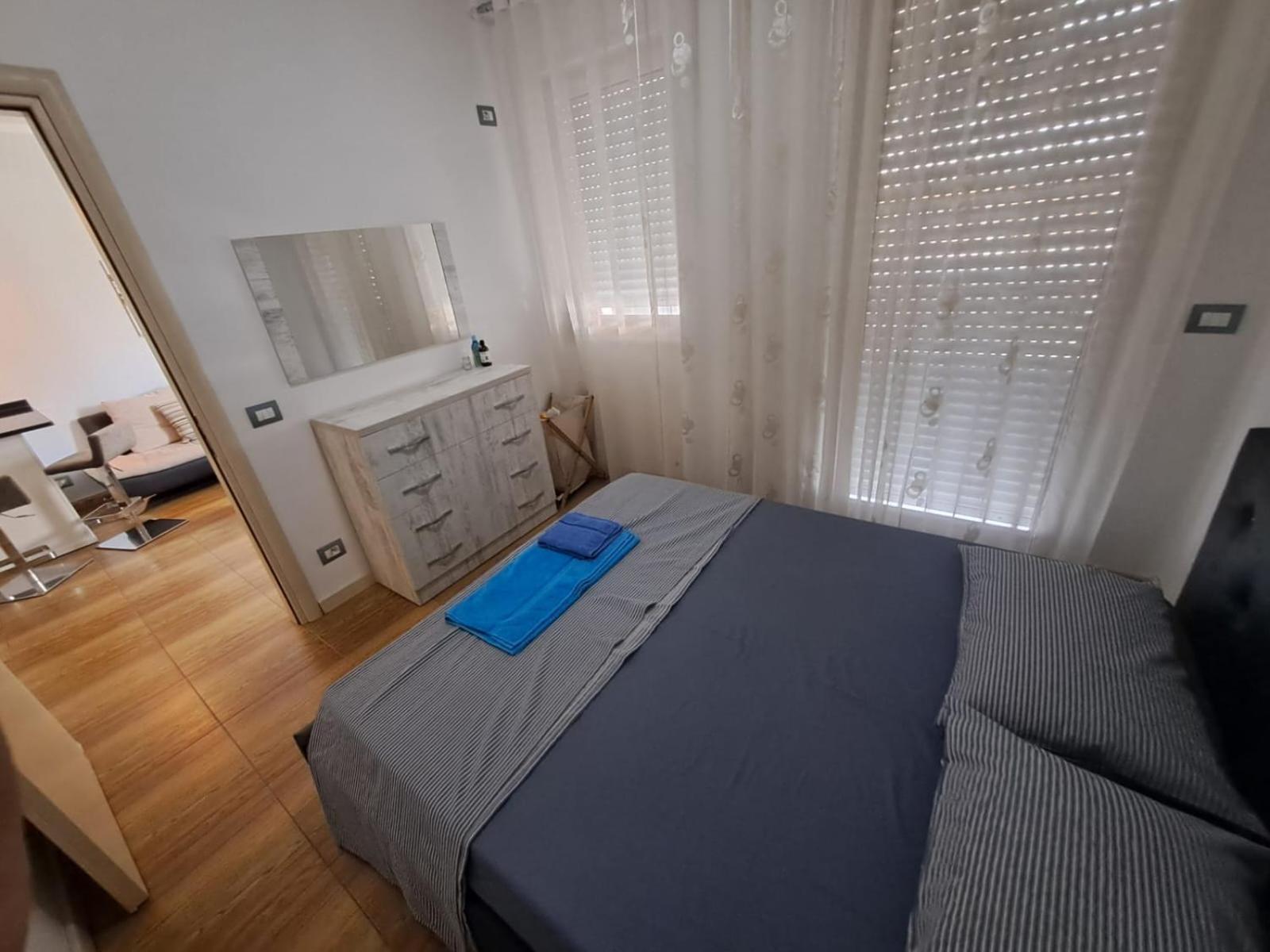 eDurres BeachFront Apartment