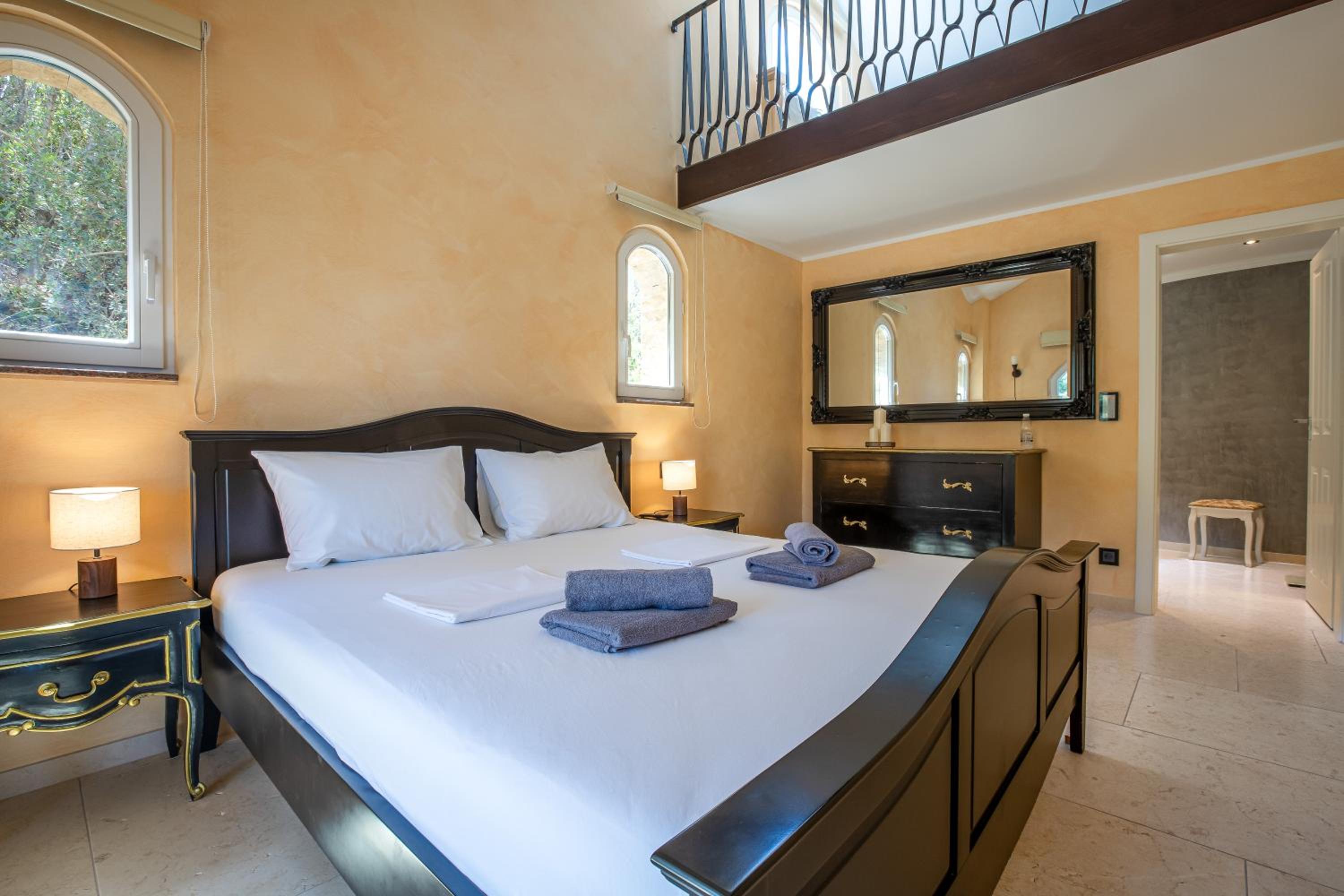 Villa Sun Rock - Ravdoucha view 3