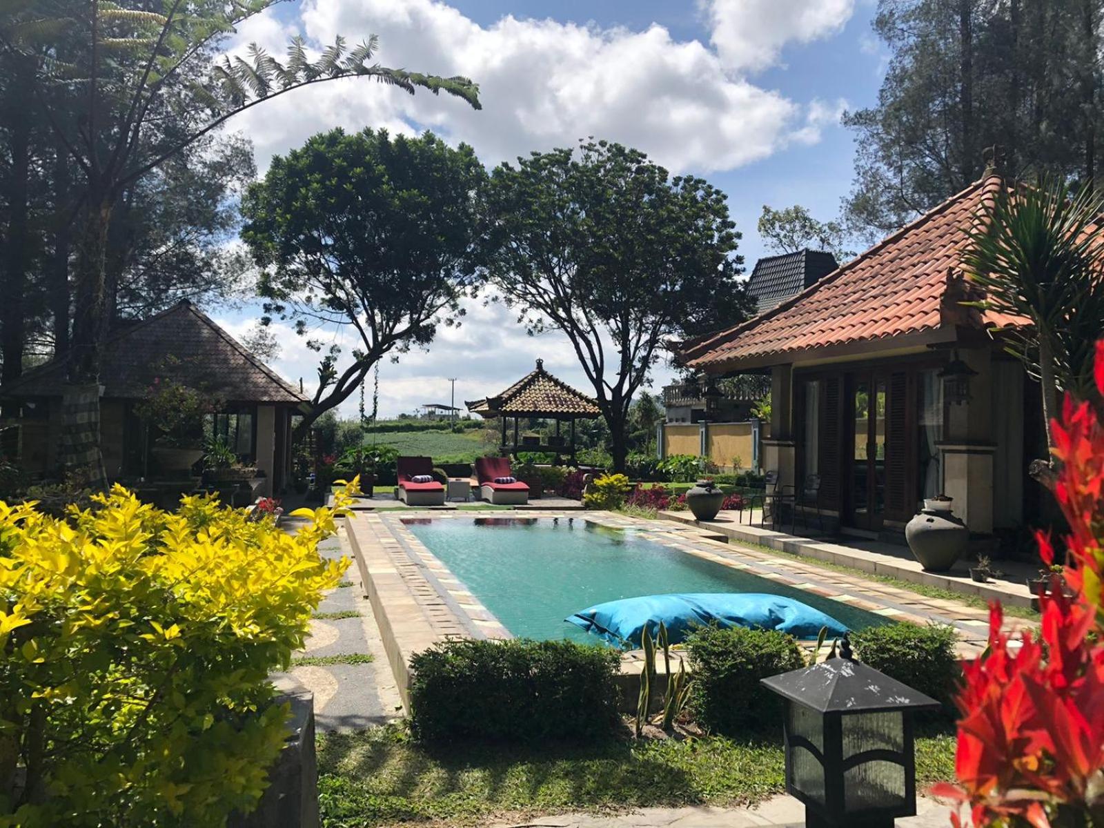 Balinese Villa in Berastagi