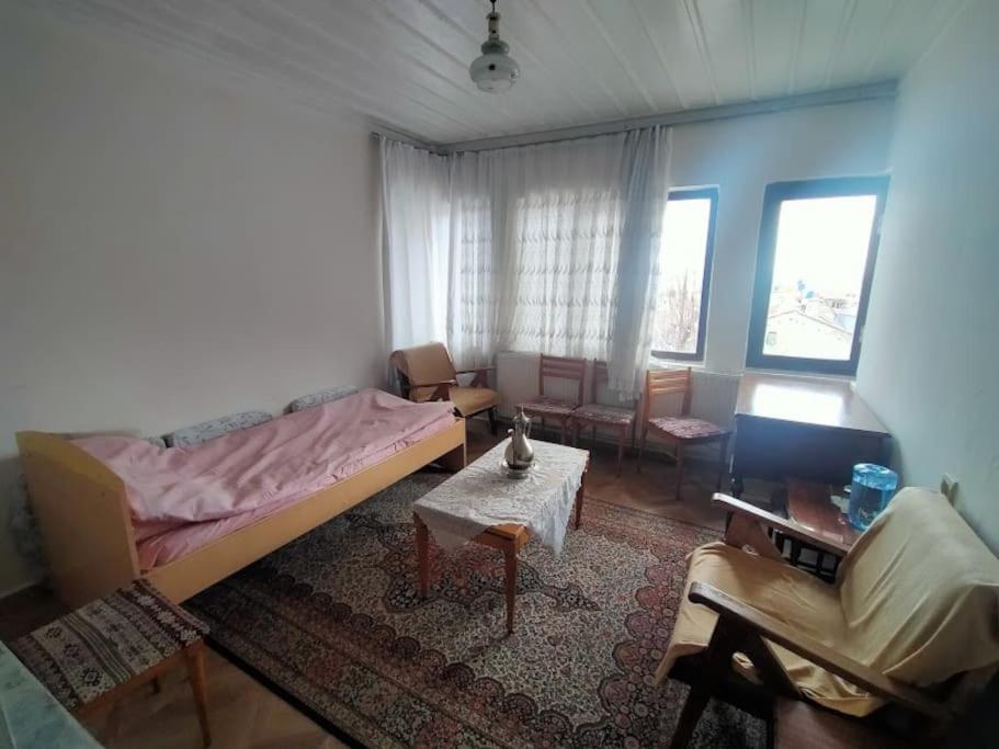 Afyon kalesi eteklerinde bir yer view 3