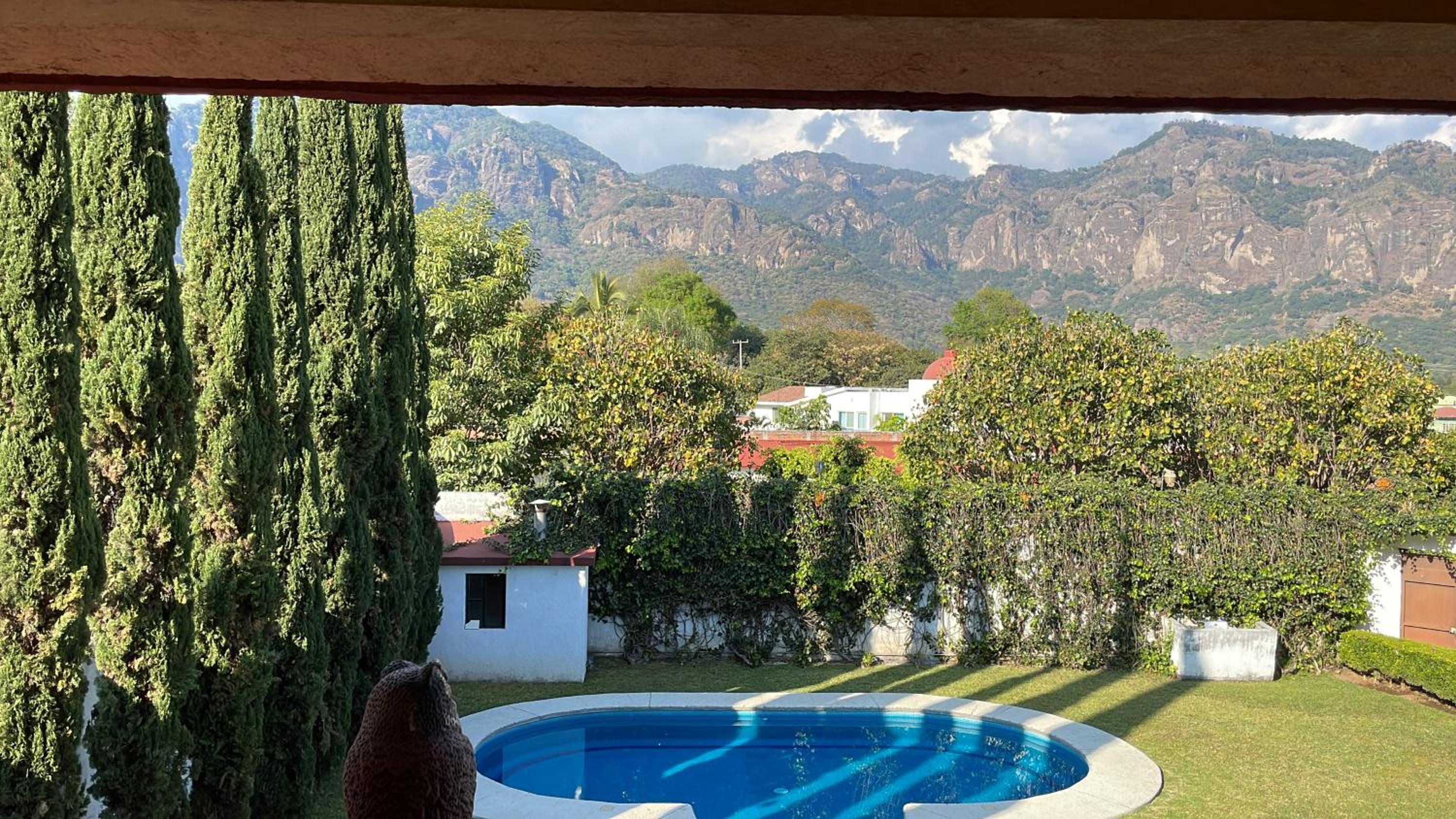 La casa de los cipreces view 5
