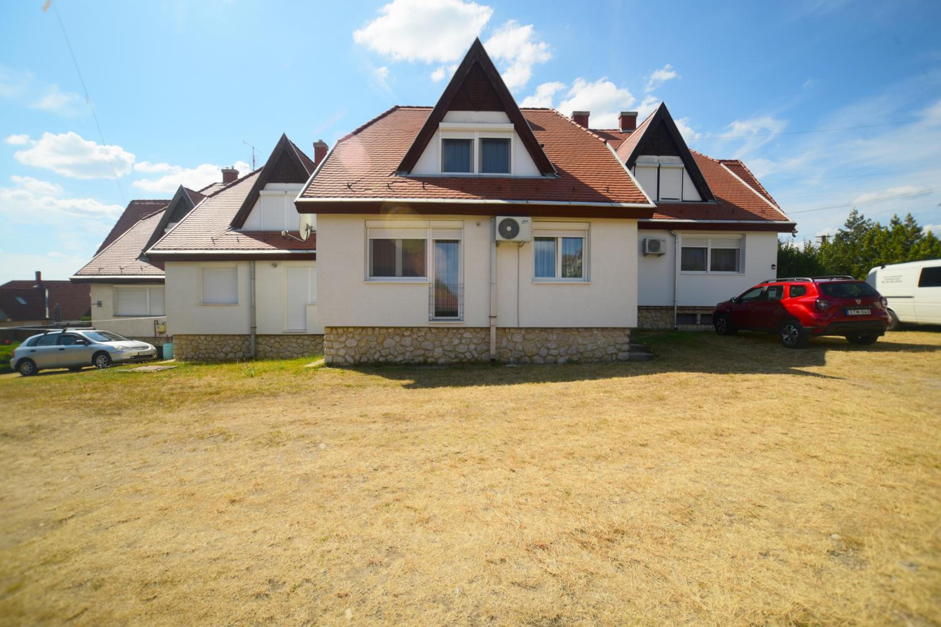 Vadrózsa apartman