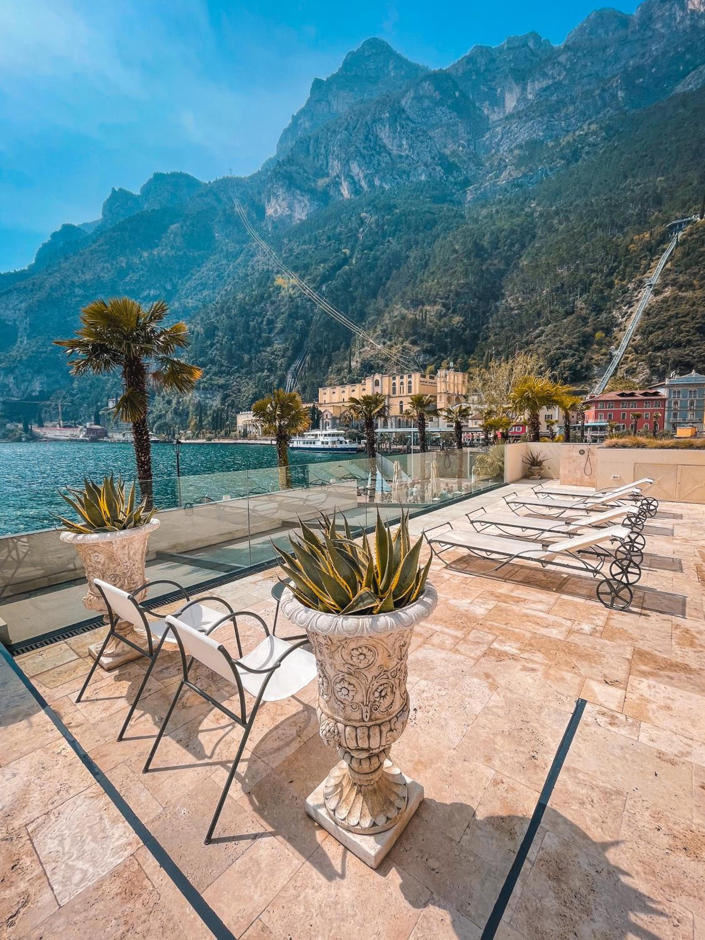 Bellavista Lakefront Apartments