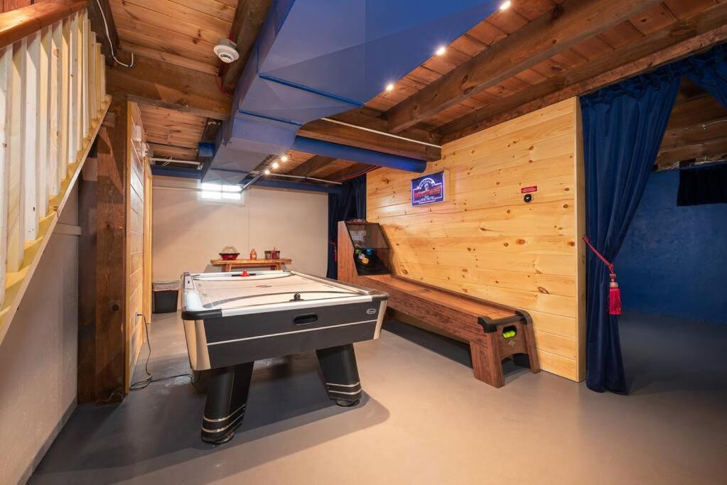 RIVER! Hot tub, Movie theater, Sauna, Massage chair