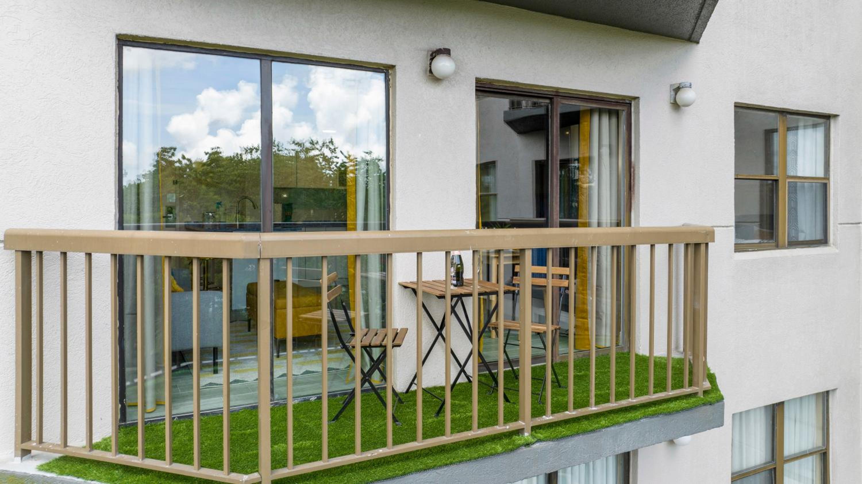 balance & terrace