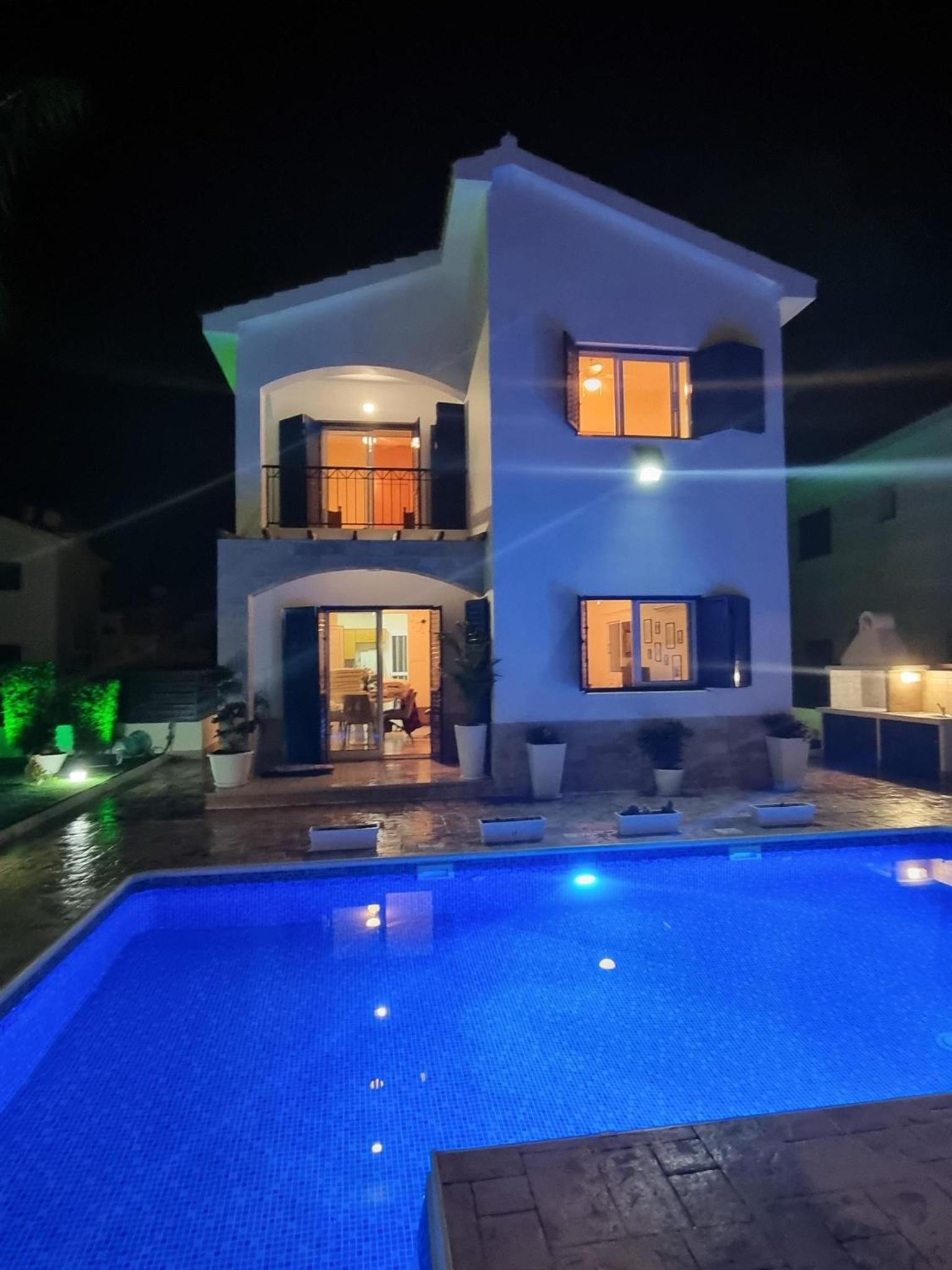 Villa Alexander The Great