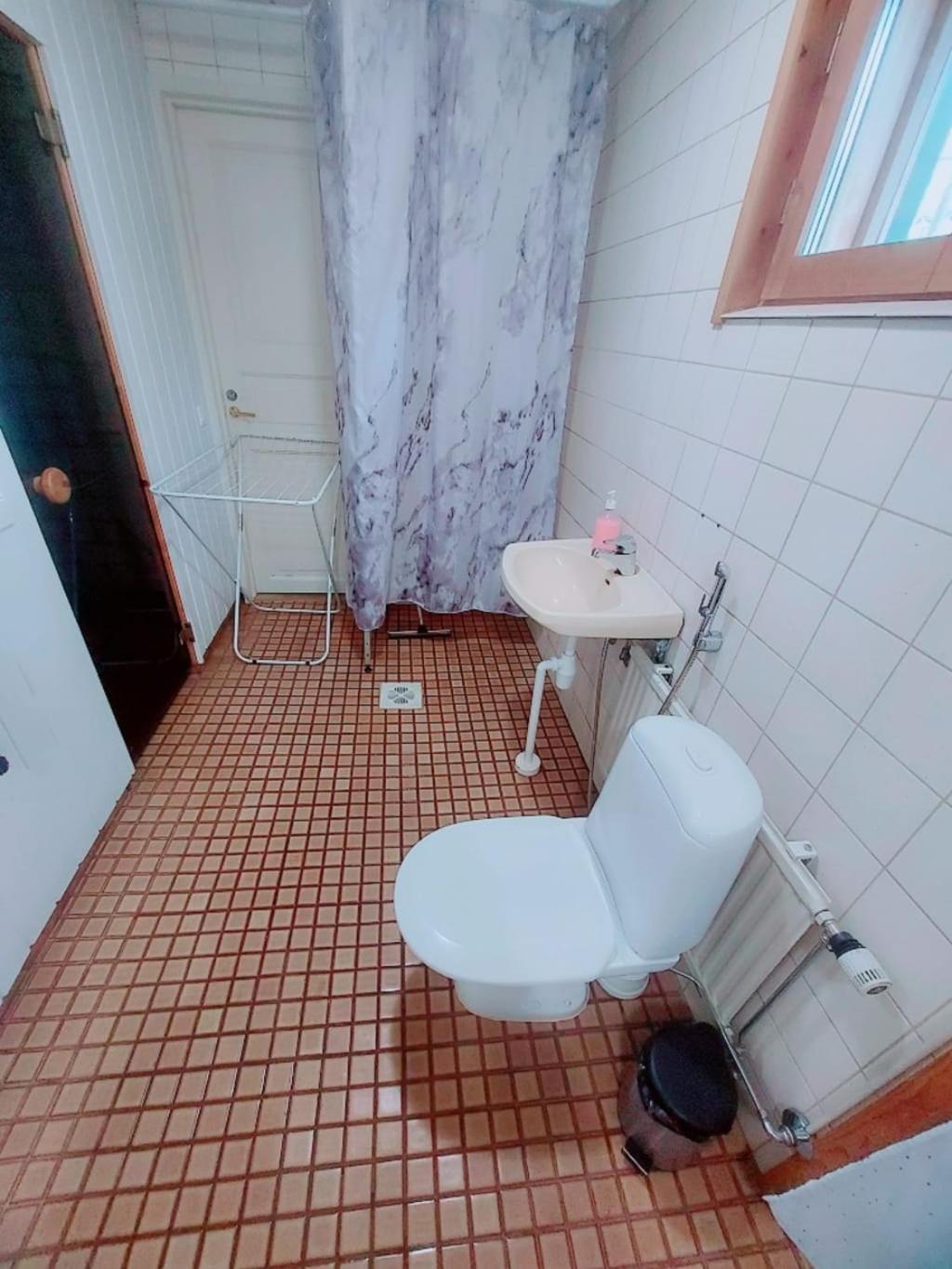 Private room in the shared detached house in Vantaa