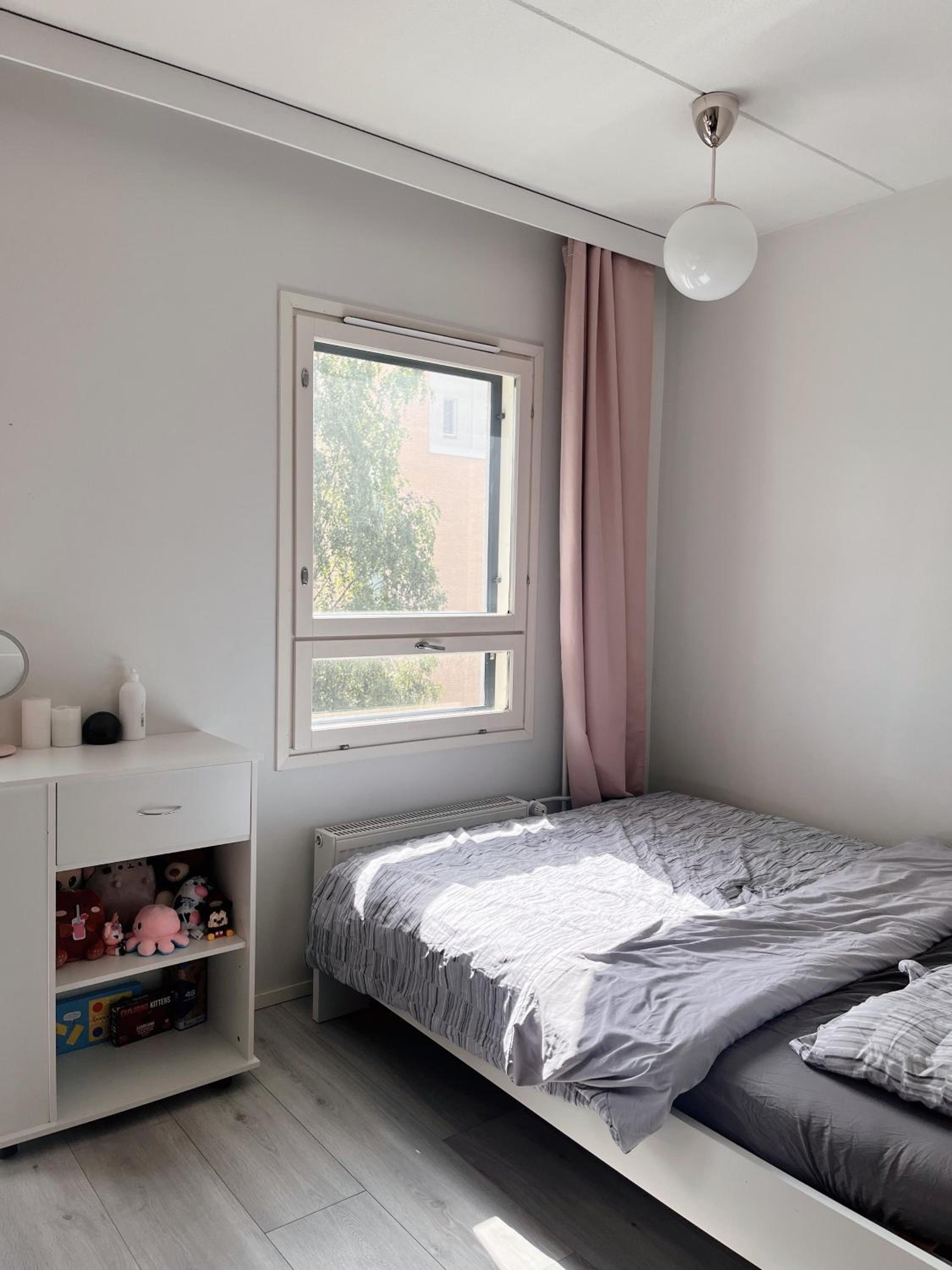 Lovely Home next to the Metro Station and Shopping Malls - 16mins to City Center, Convenient, Peaceful view 4