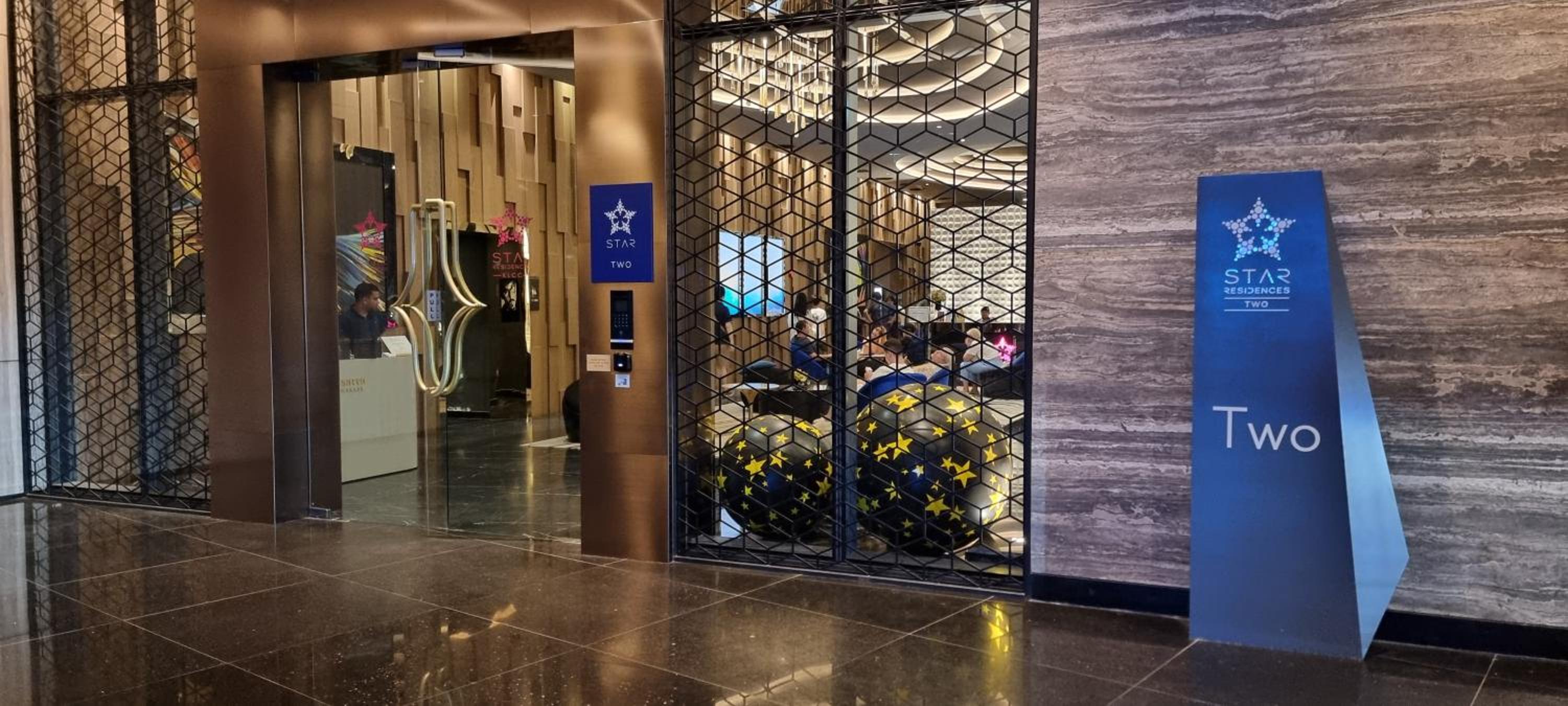 Star Superior KLCC Suite 4-5pax by LavishHome