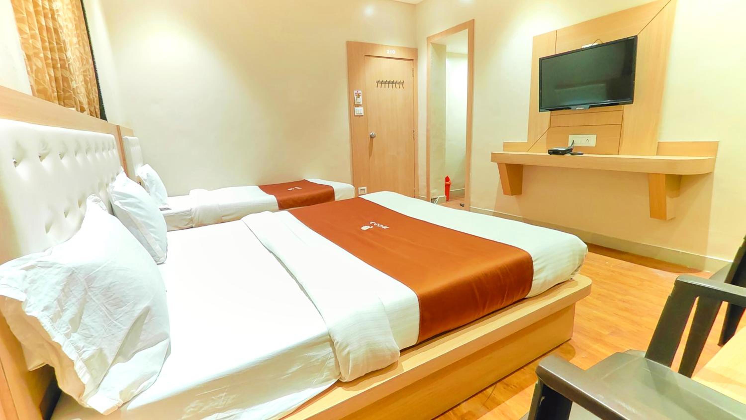 Shirdi Vacations - Hotel Yog Palace Newly Renovated - Property Image 7