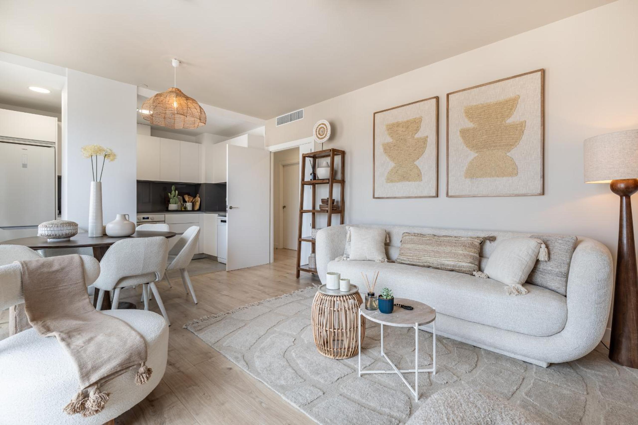 Malaga Skyline 5 Pool & Parking Free