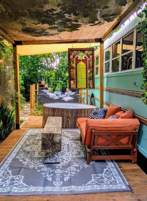 Hotel Cozy Af Medusa The Bus-lux