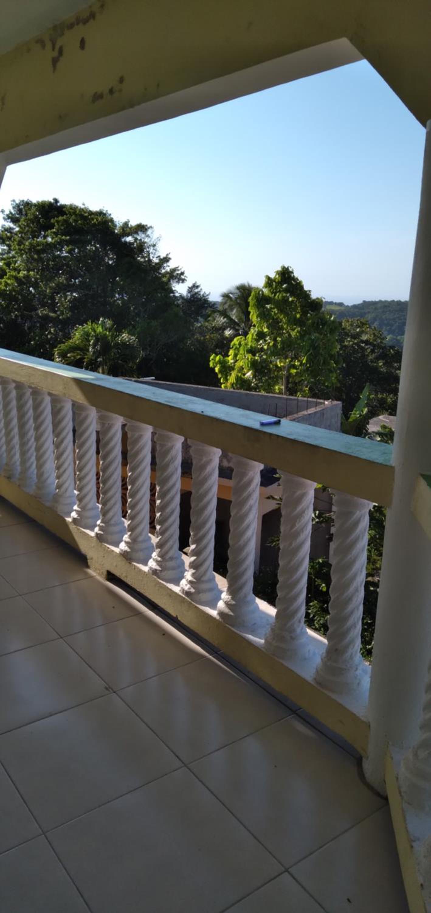 Countryside breezy lodging view 5