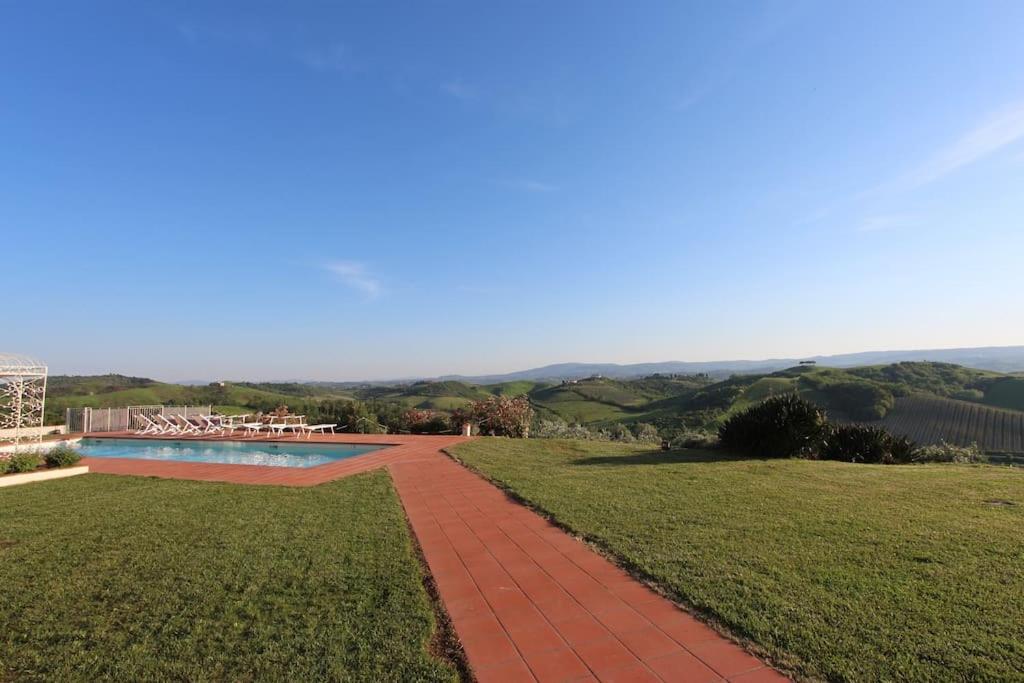 Villa Belsole nel Chianti in Toscana con piscina riscaldata e colonnina per ricarica auto view 3