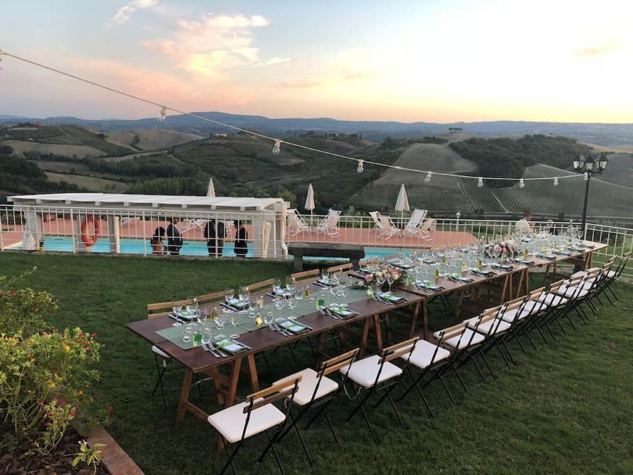 Villa Belsole nel Chianti in Toscana con piscina riscaldata e colonnina per ricarica auto view 4