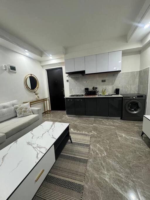 Kilimani condo, free parking&gym
