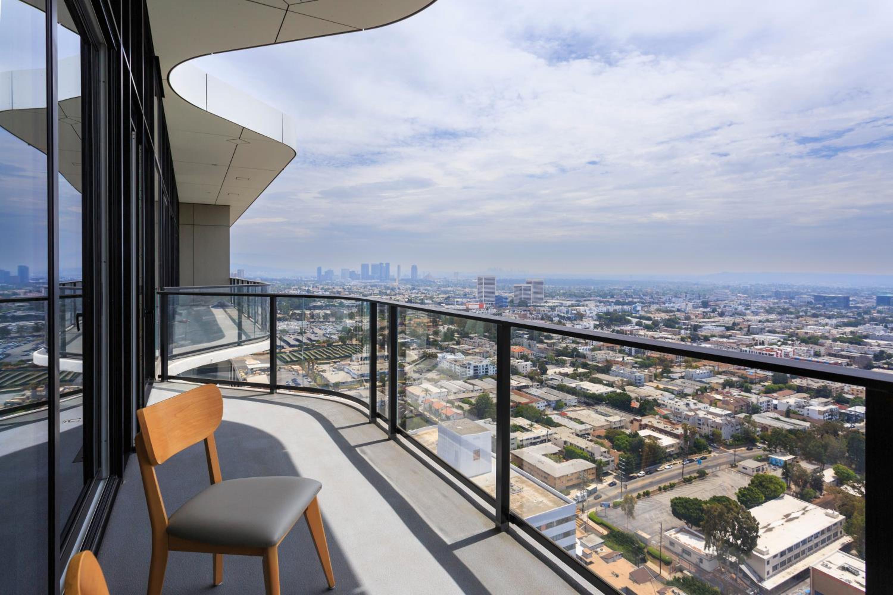 Luxury Penthouse with Stunning Views