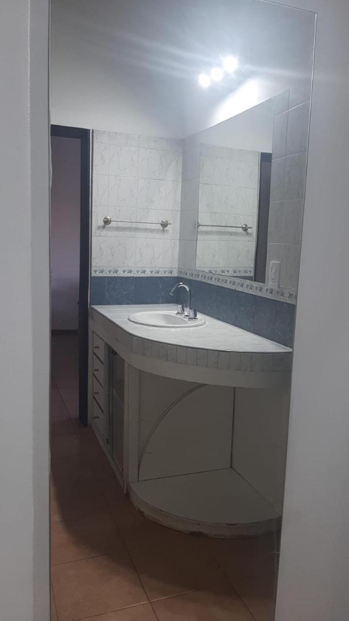 Duplex a metros del shopping