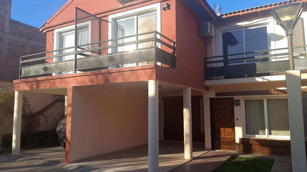 Duplex a metros del shopping