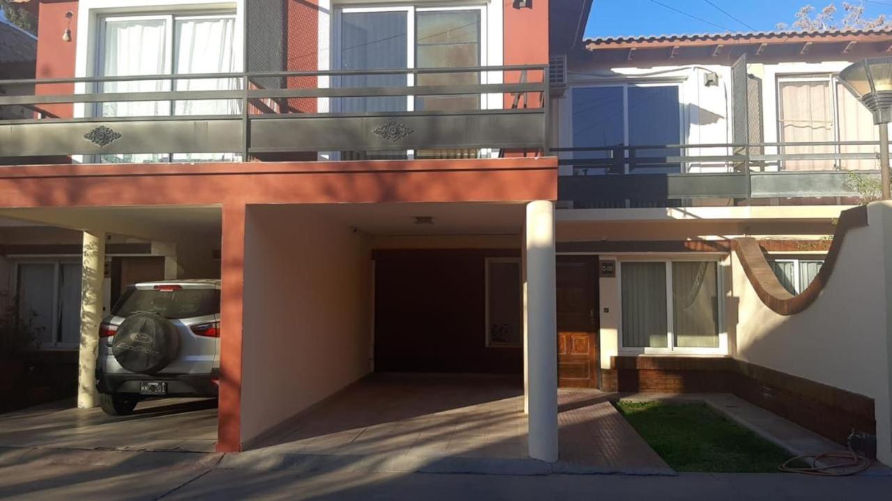 Duplex a metros del shopping