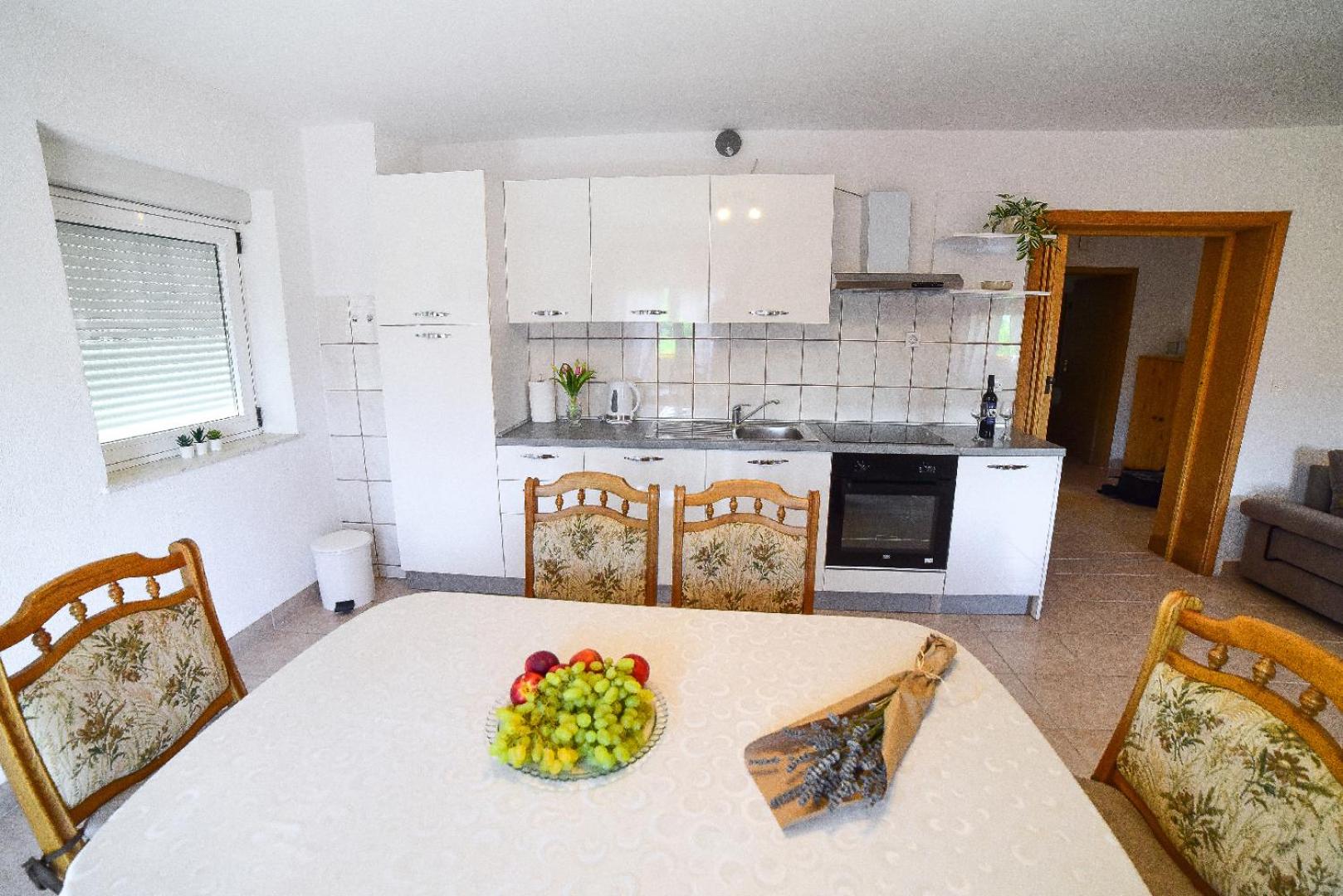 Apartman Lara view 3