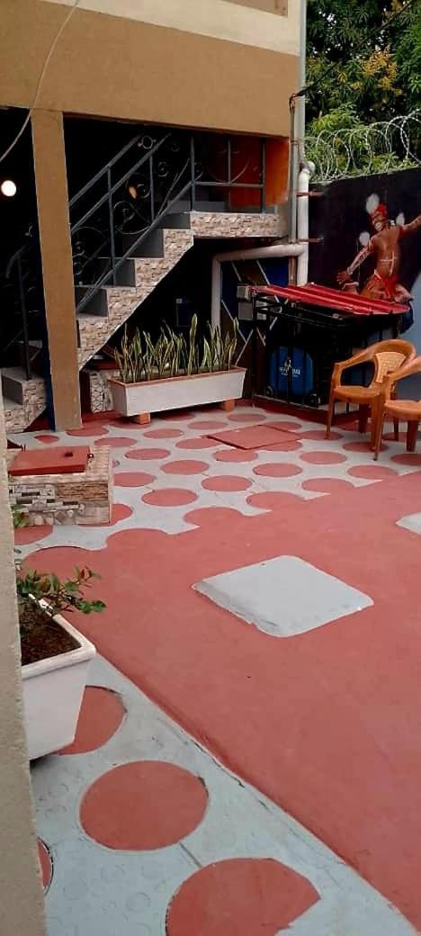 Auberge Mbongui