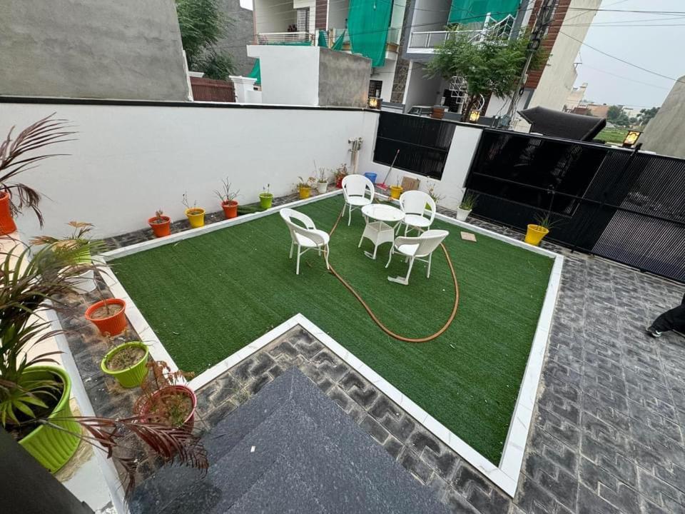 Black villa fram house view 2