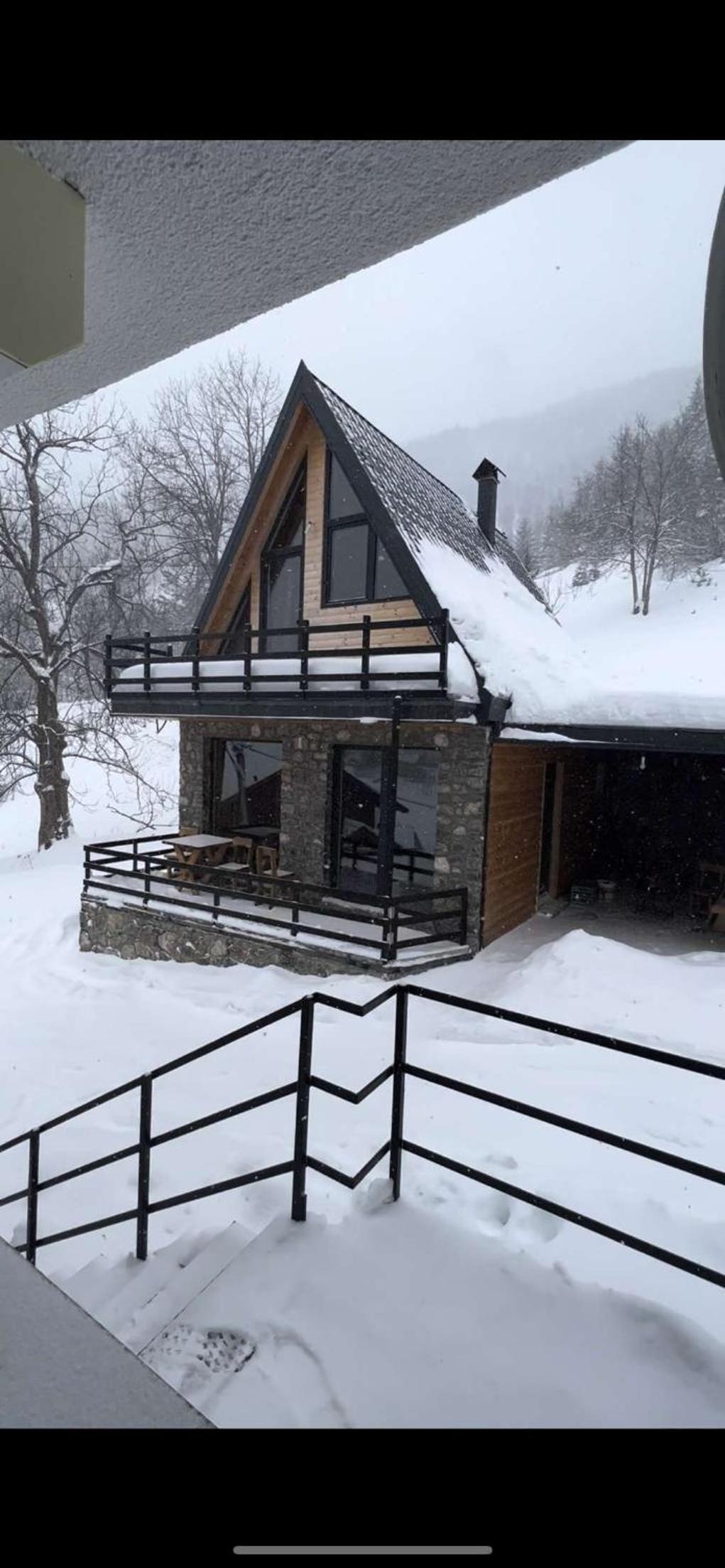 Villa Roni