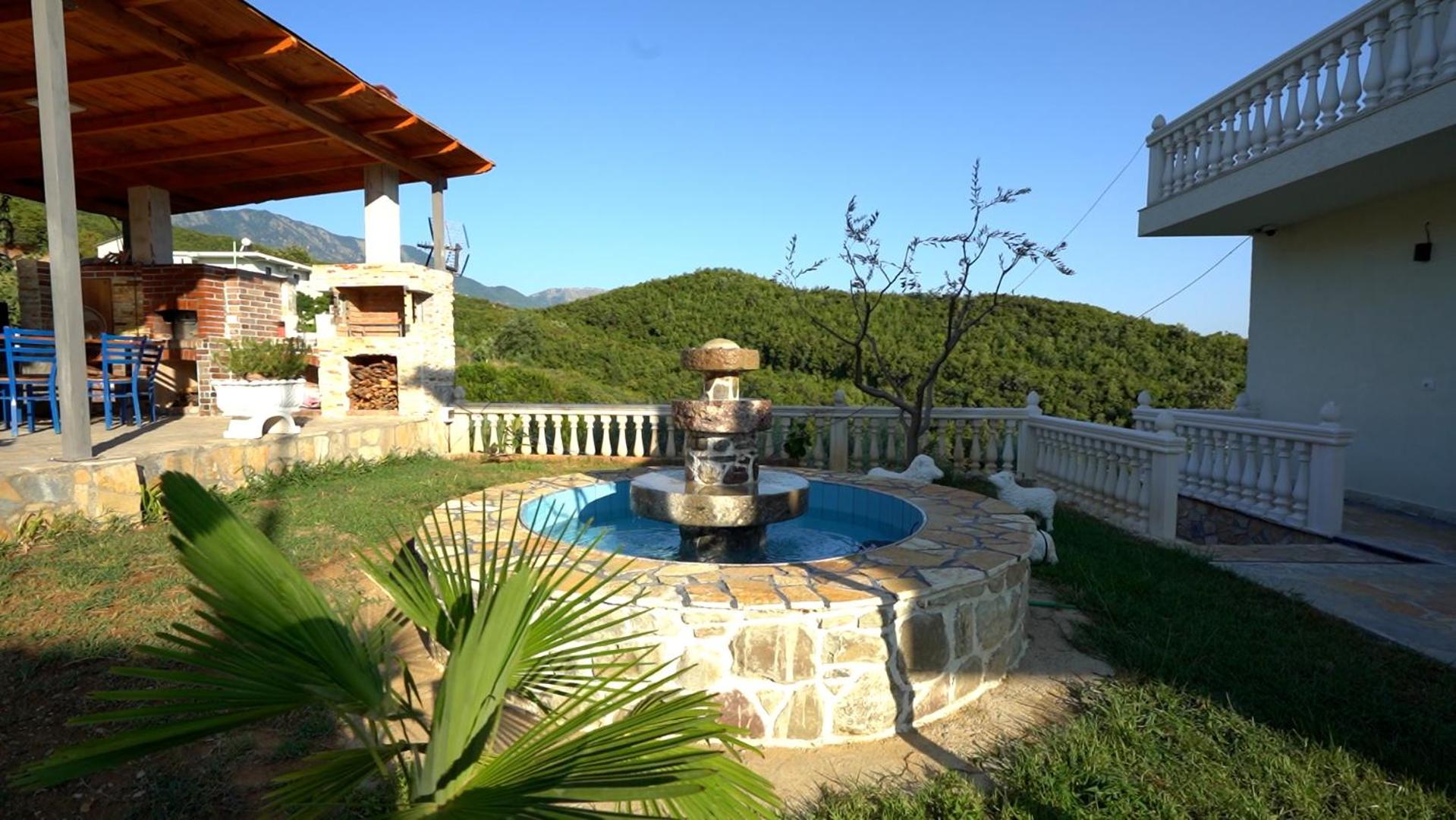 Vila Ndreca