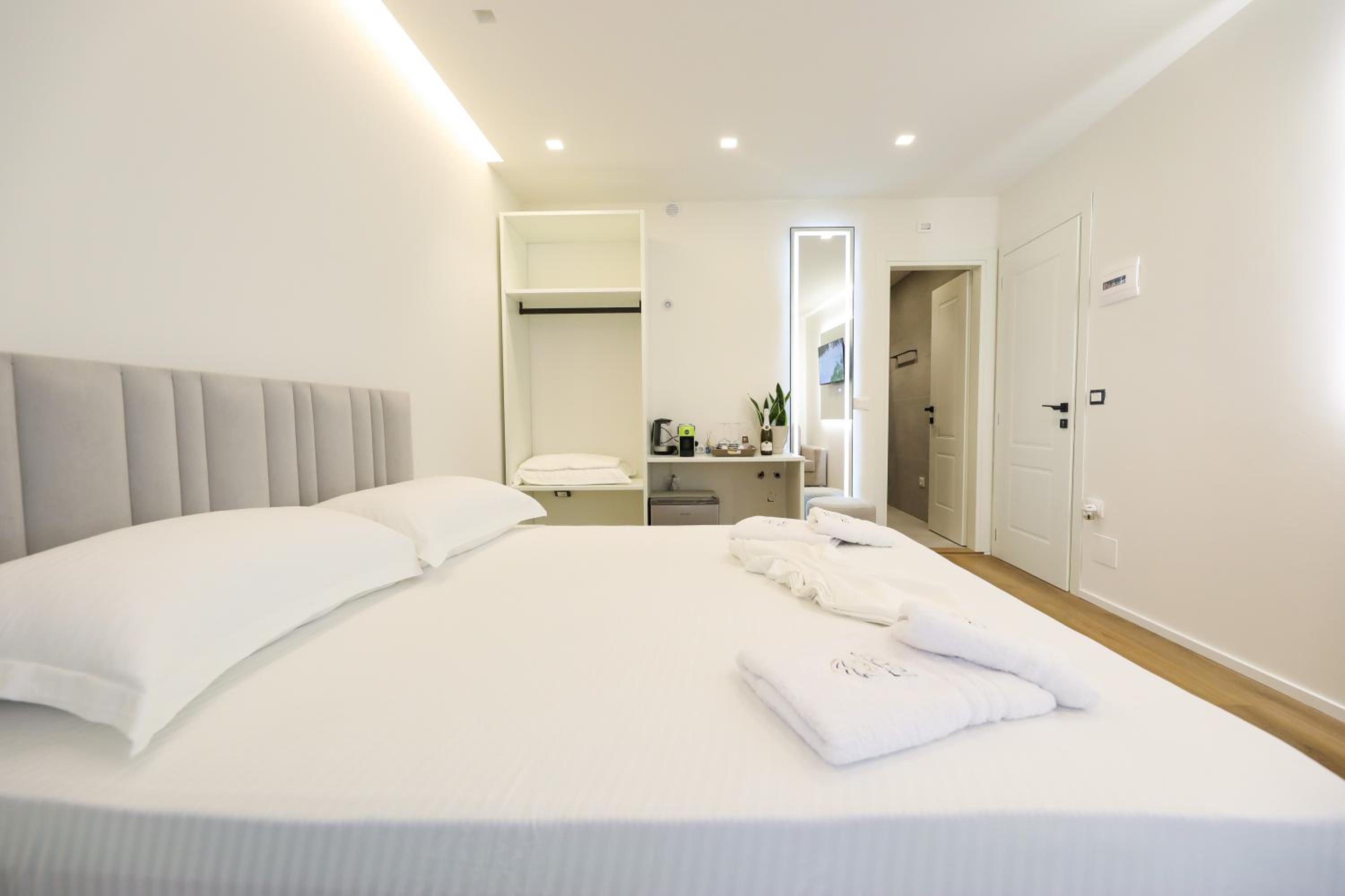 Dadu Rooms