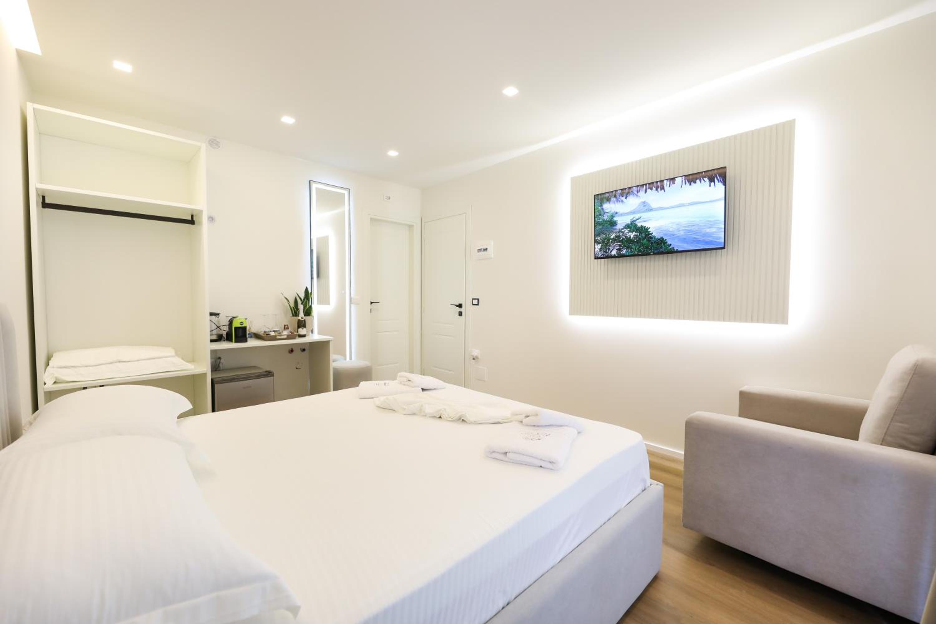 Dadu Rooms