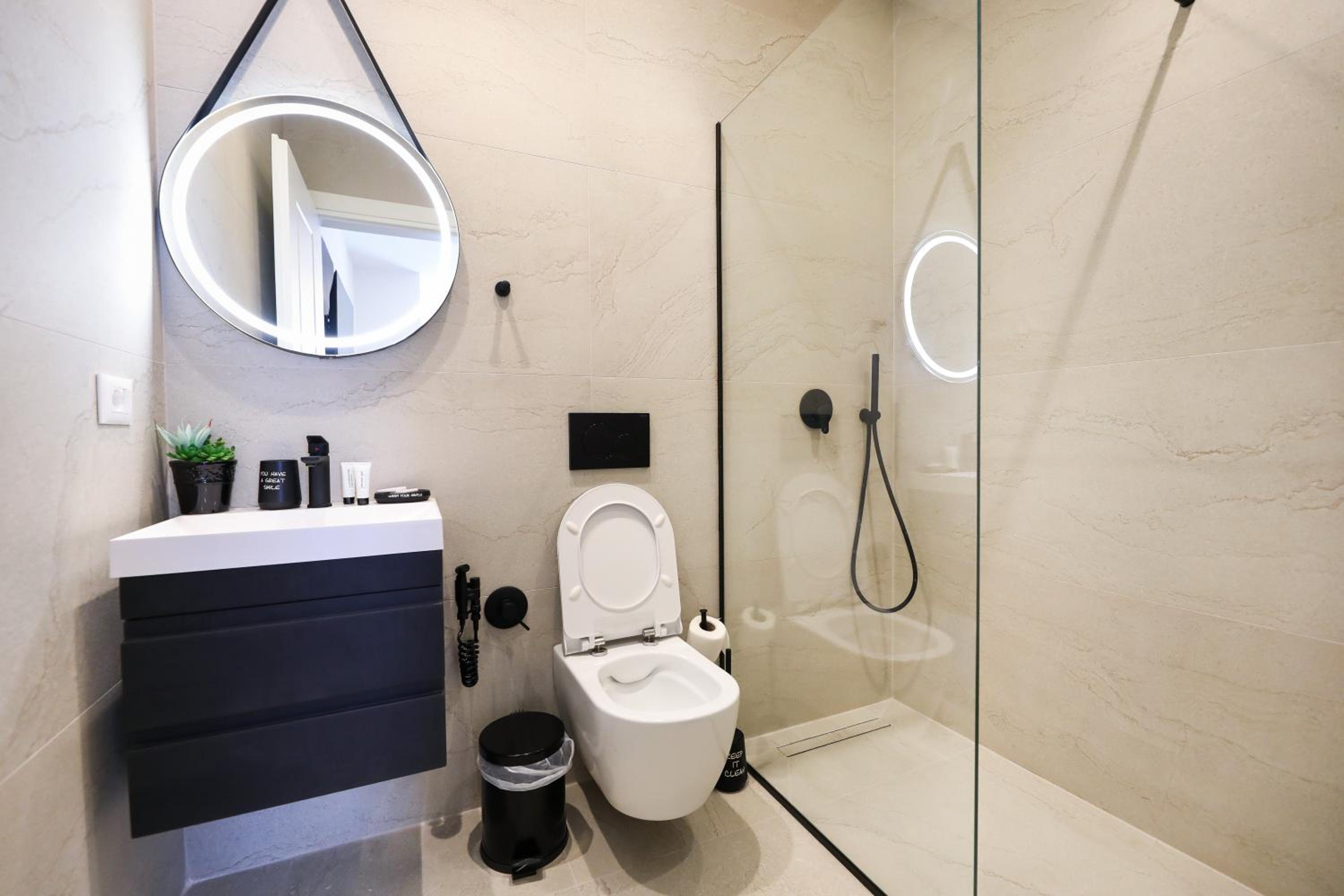 Dadu Rooms