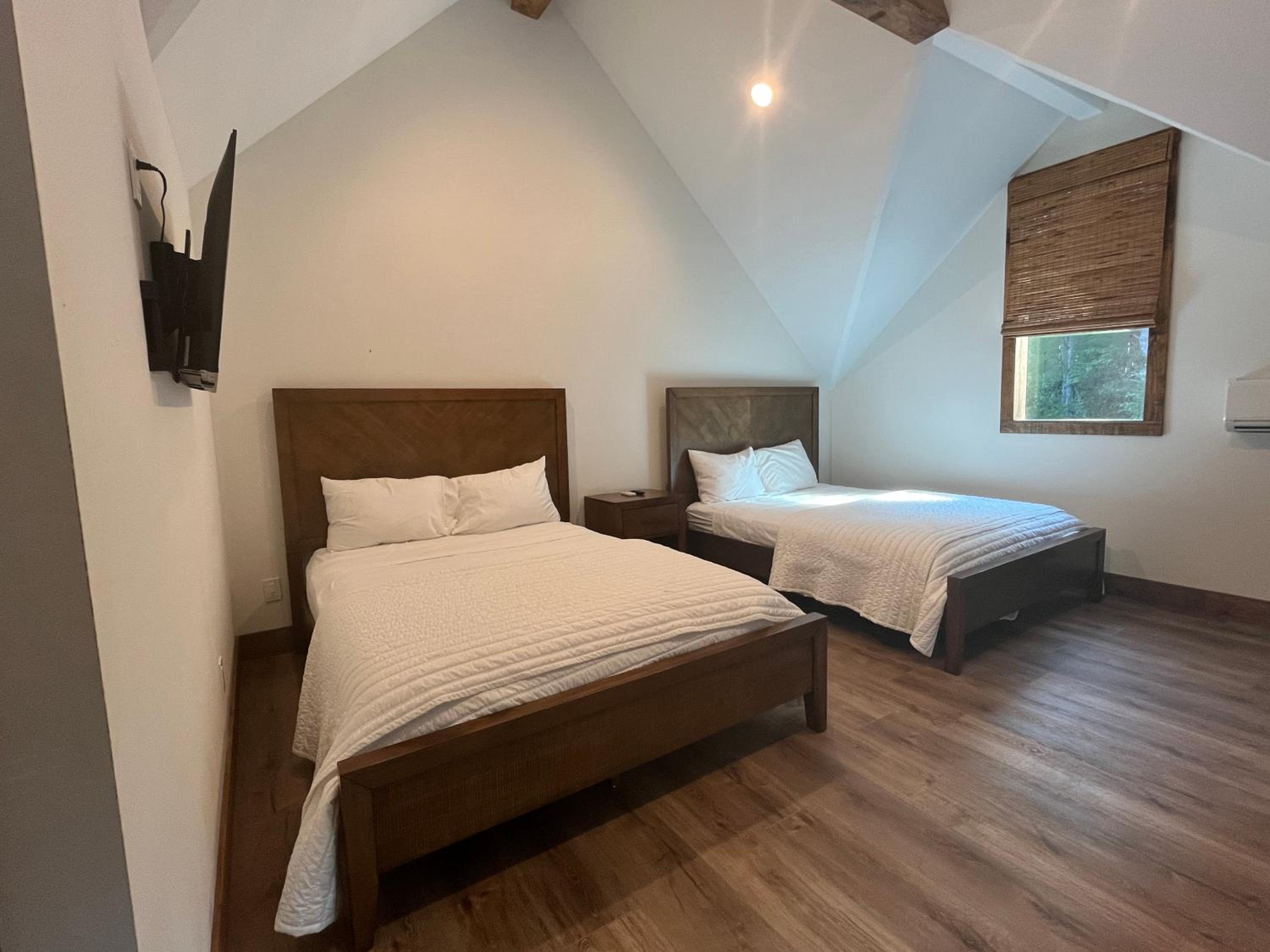 Fire Fly Retreat Cabin