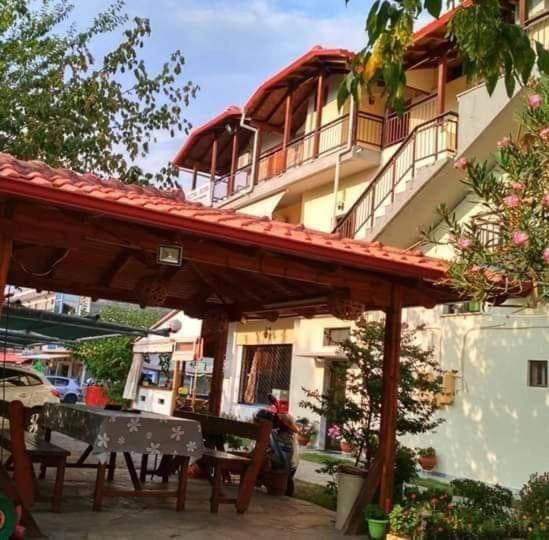 Sakis apartments