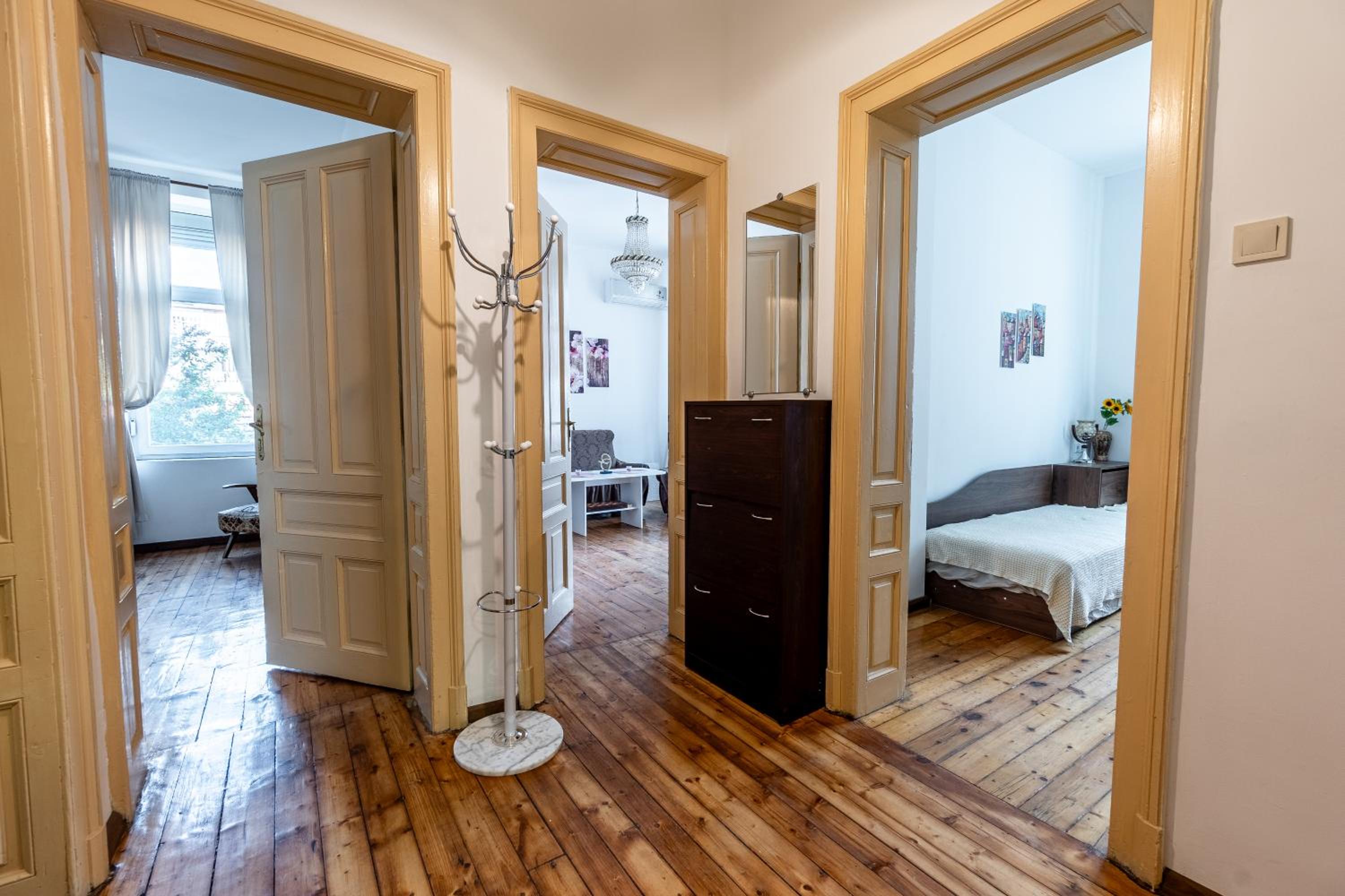 Central Heritage 3-BR Apartment