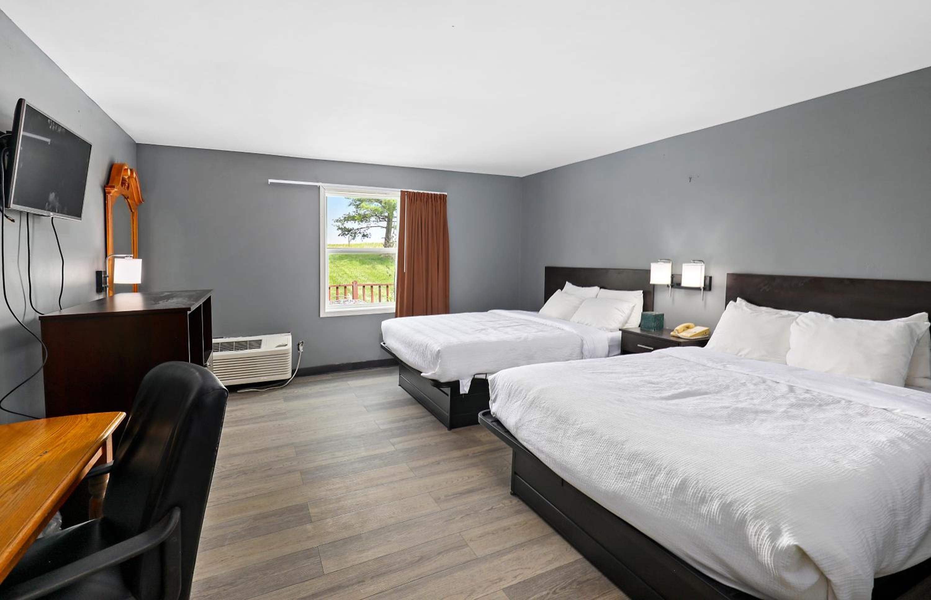 Four Seasons Country Inn