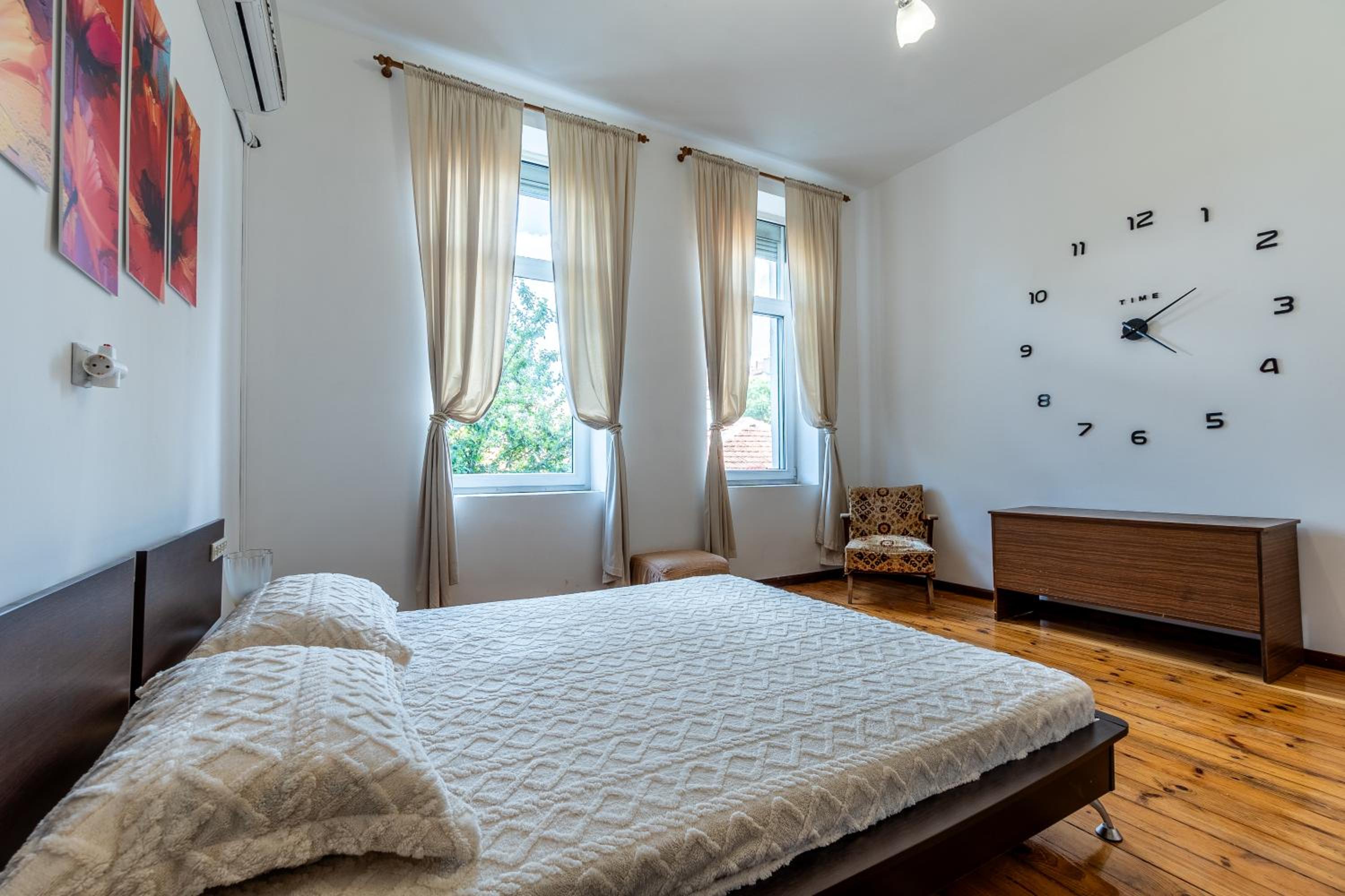 Central Heritage 3-BR Apartment