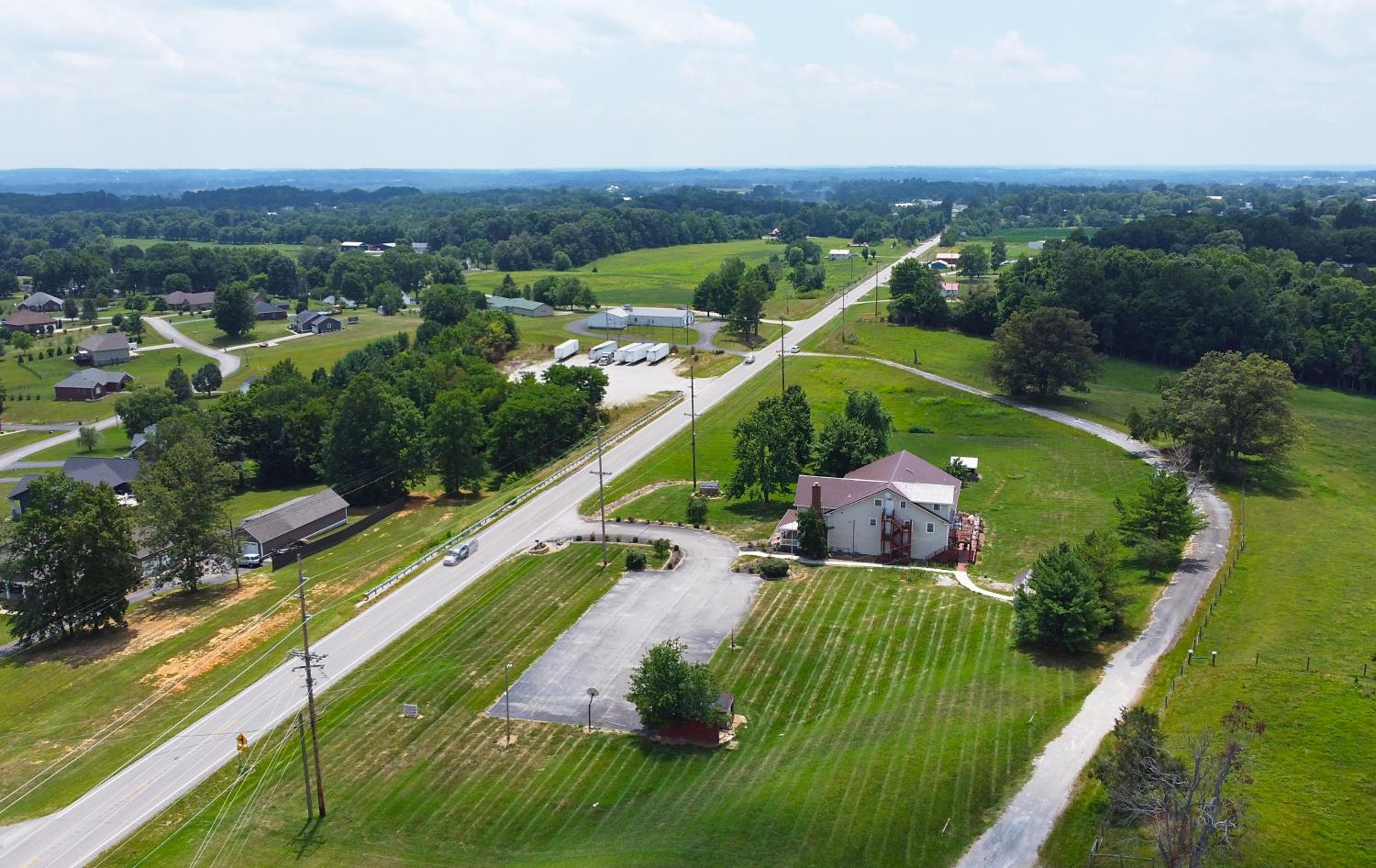 Four Seasons Country Inn - Property Image 7