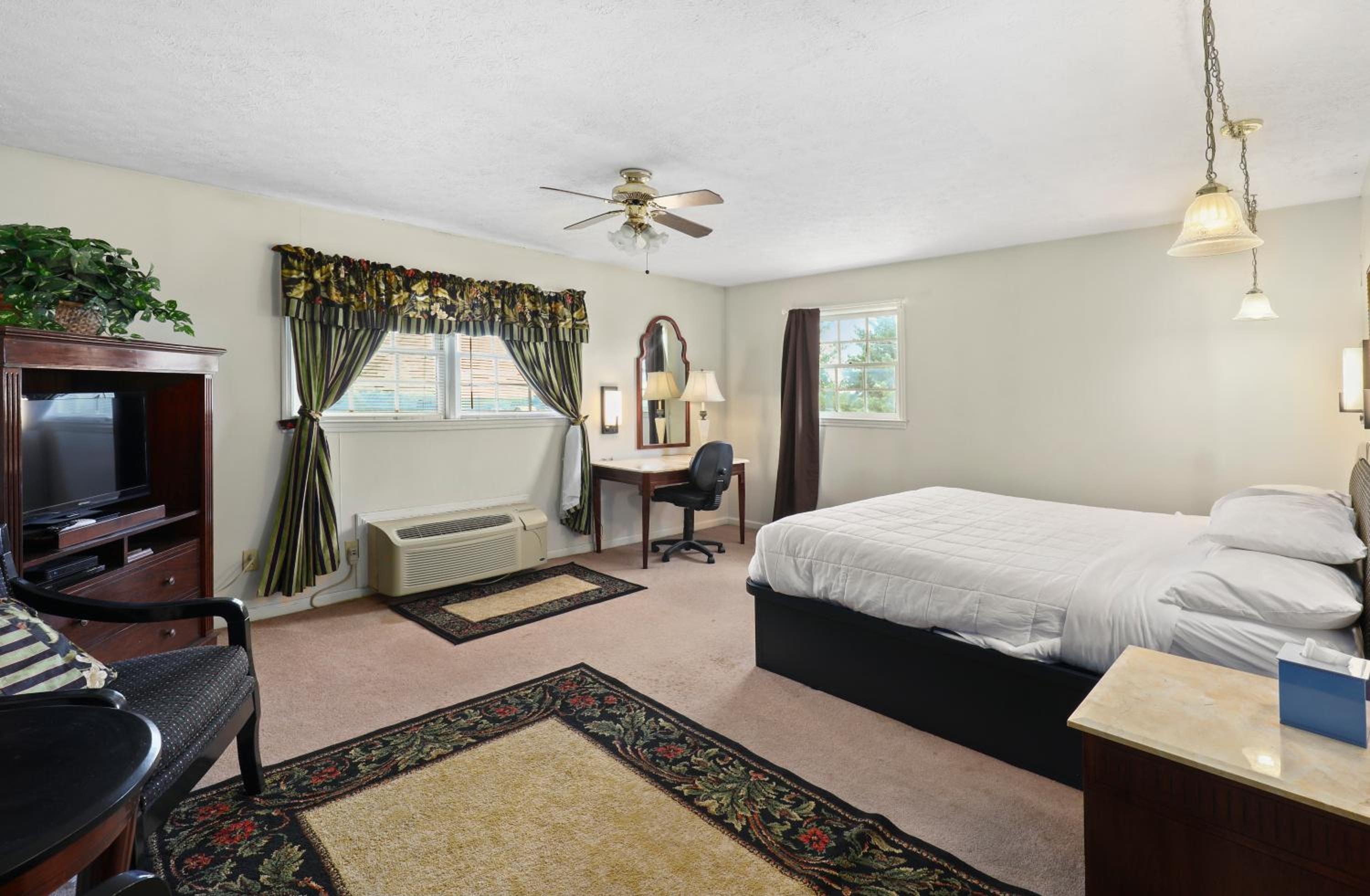 Four Seasons Country Inn