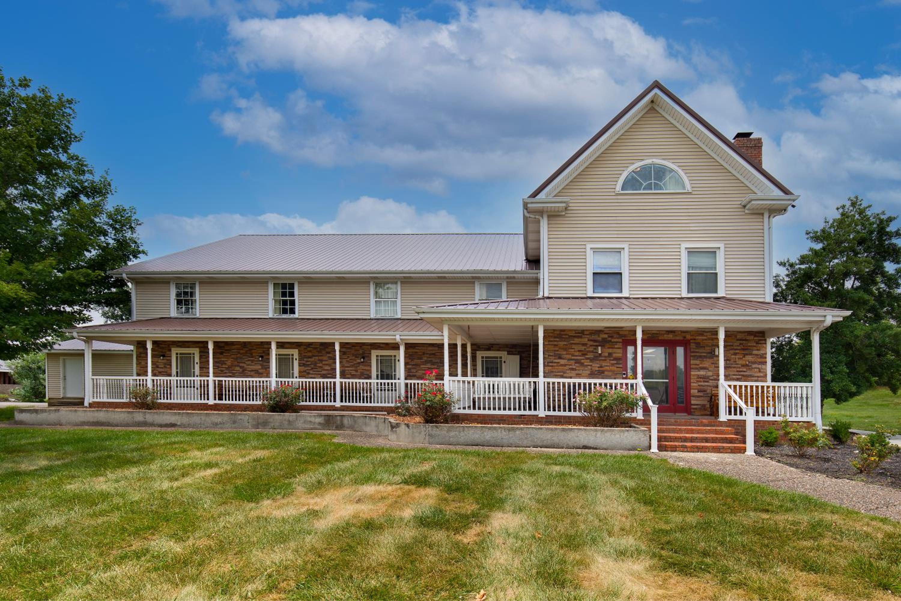 Four Seasons Country Inn