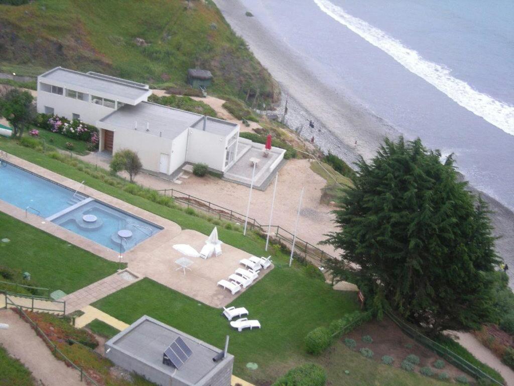 Costa Quilen, Horcon
