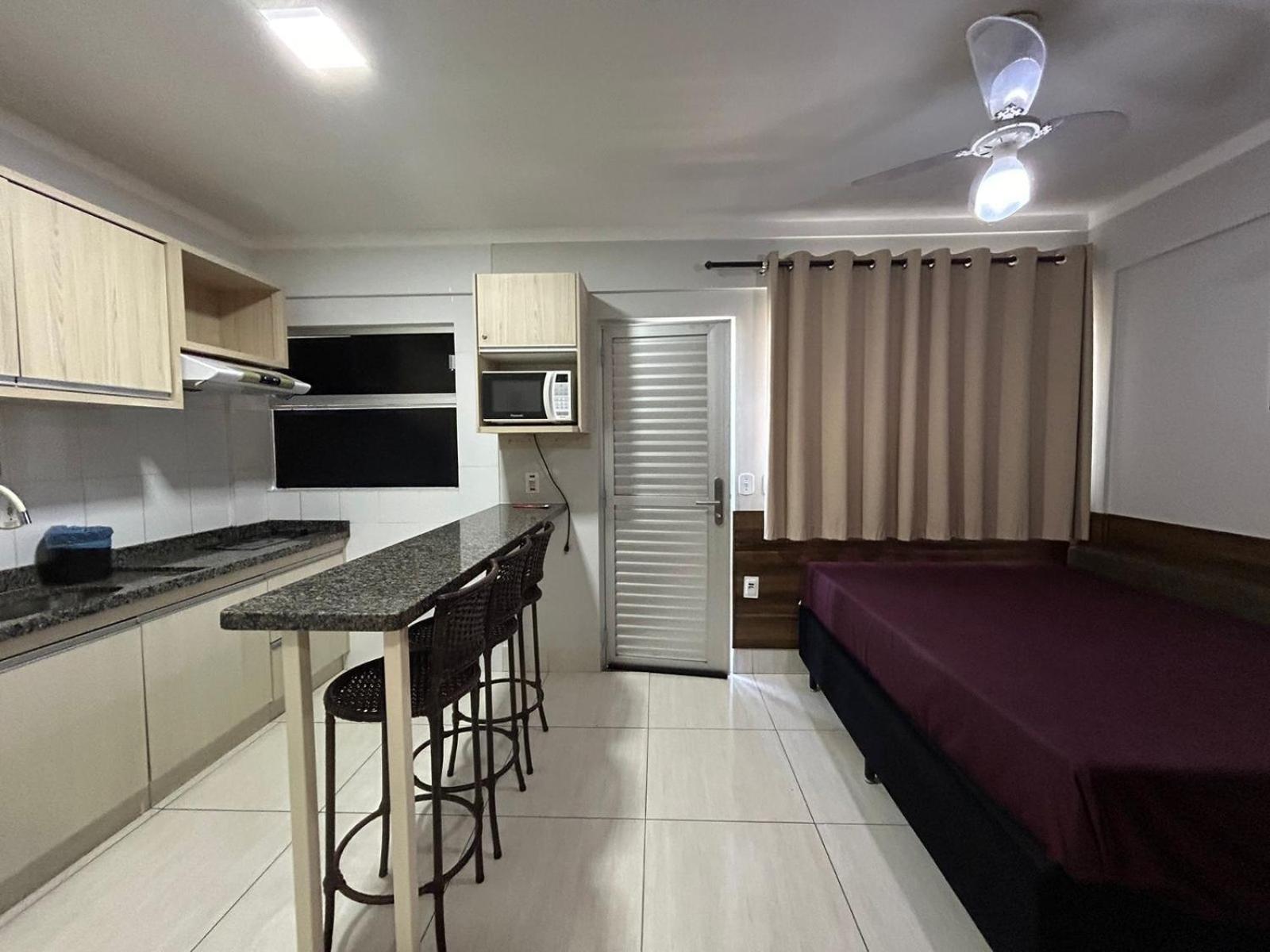 Lacqua Di Roma - Apartamento confortavel e completo com varanda